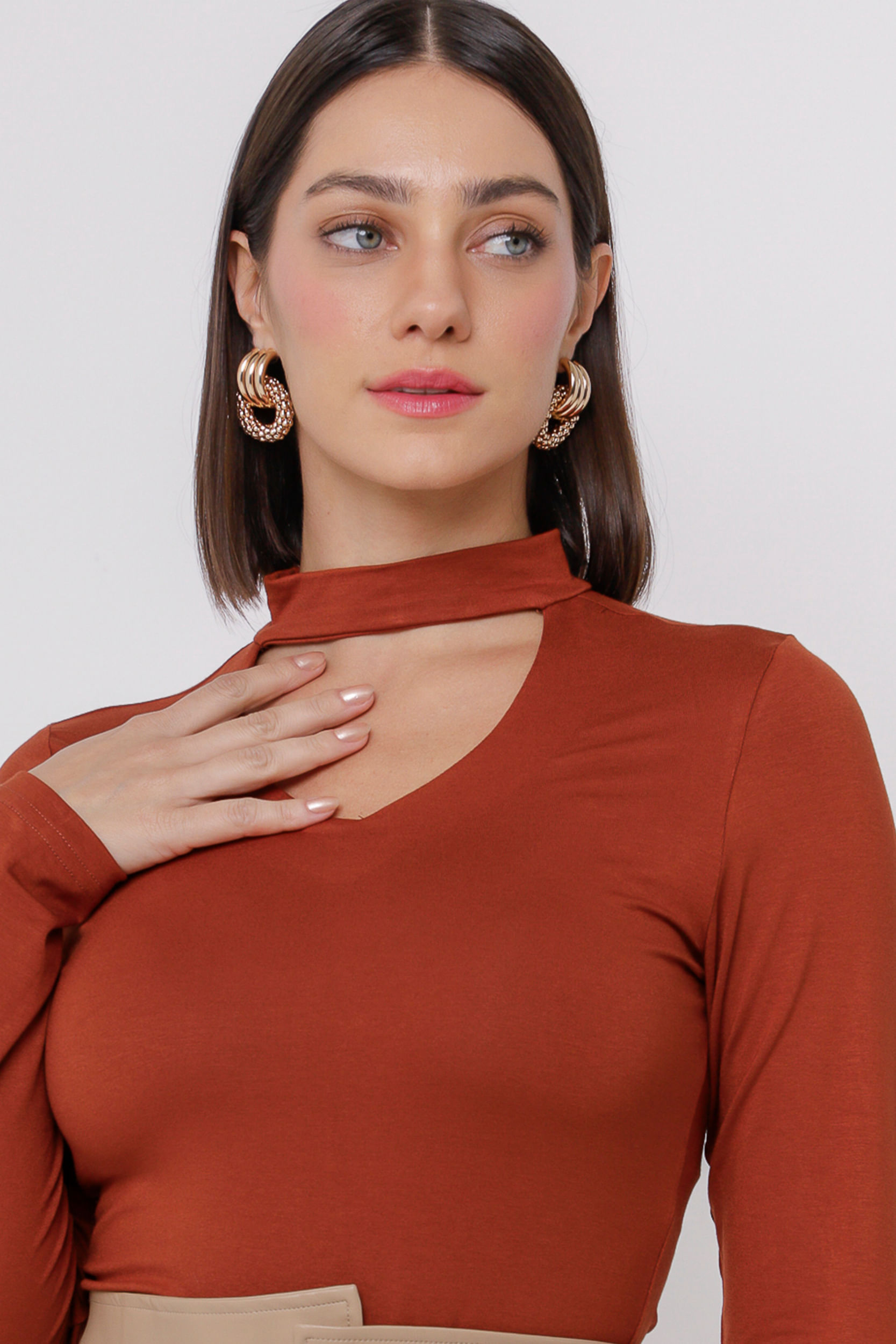 9035239 - Blusa de Malha Com Abertura No Decote FERRUGEM 9035239 - Blusa de Malha Com Abertura No Decote FERRUGEM