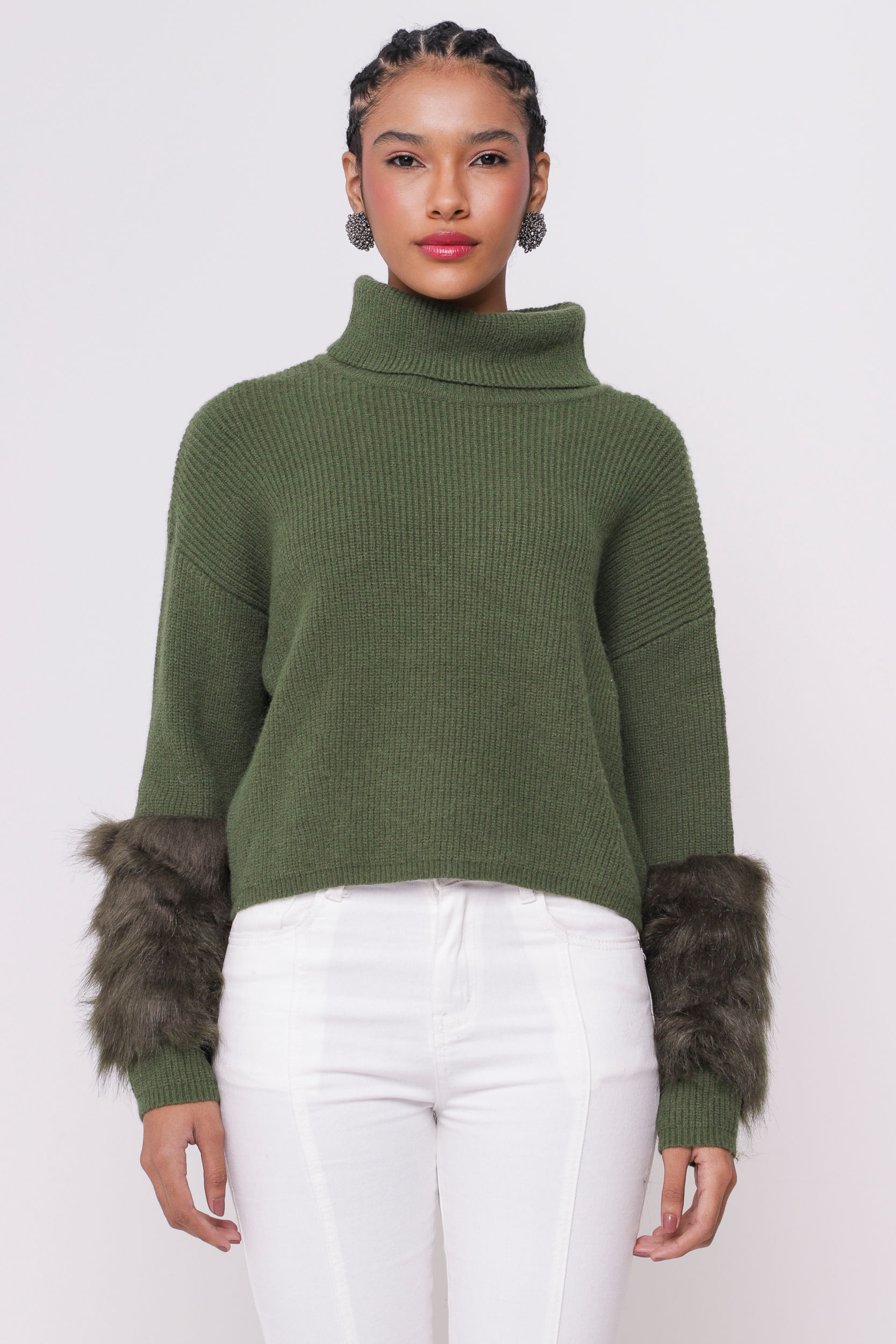 9034890 - Blusa Tricô com Aplicação de Pelo Sintético VERDE OLIVA