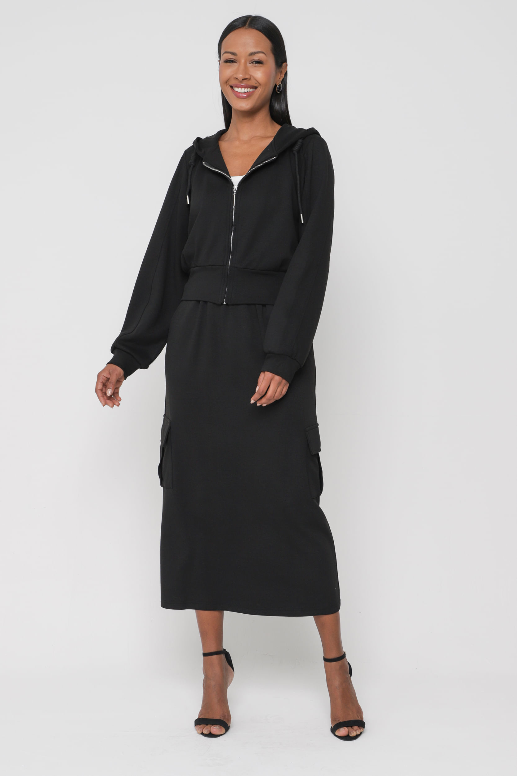 Blusa de Moletom com Capuz PRETO Blusa de Moletom com Capuz PRETO