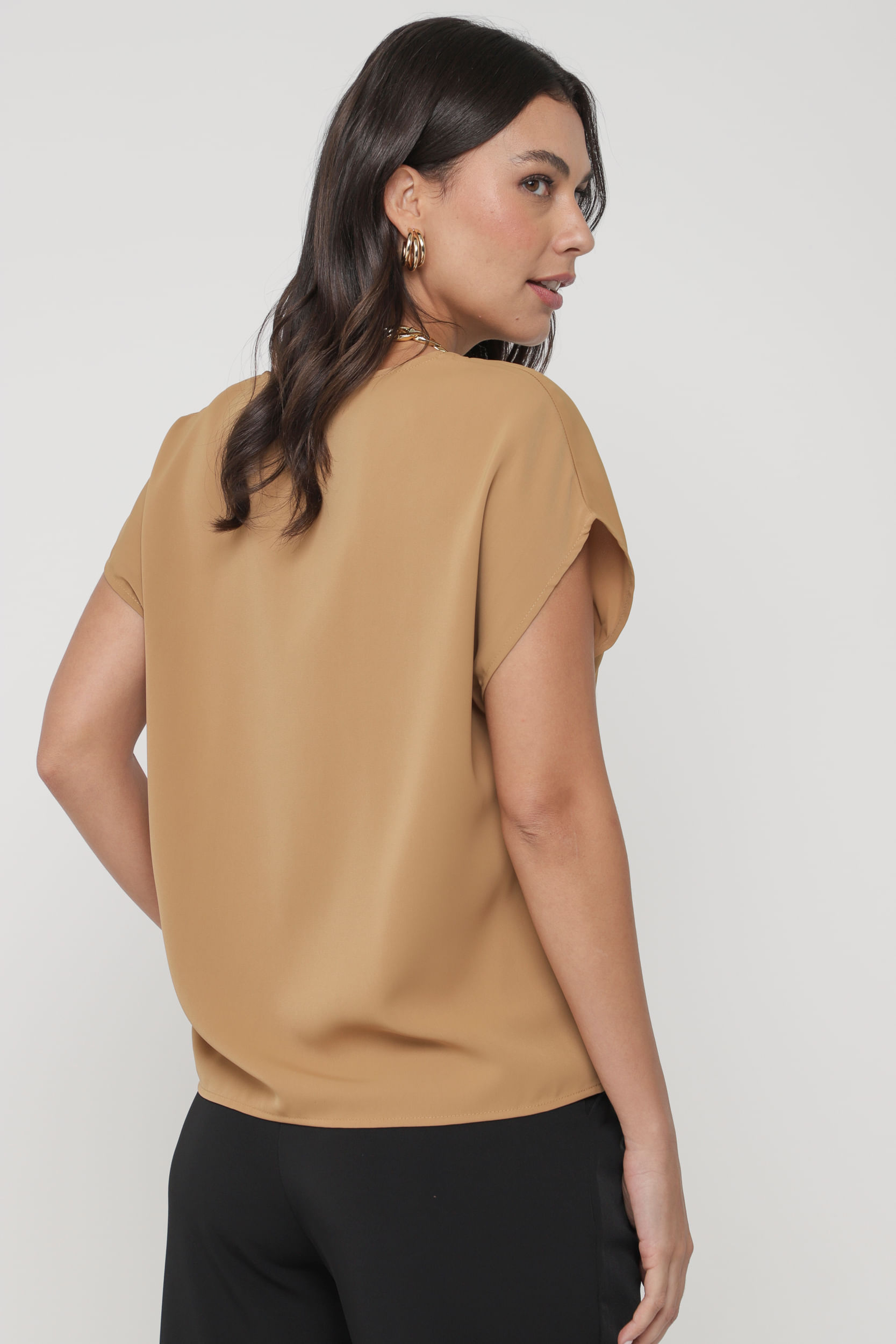 9035136 - Blusa Decote V Colar MARROM 9035136 - Blusa Decote V Colar MARROM