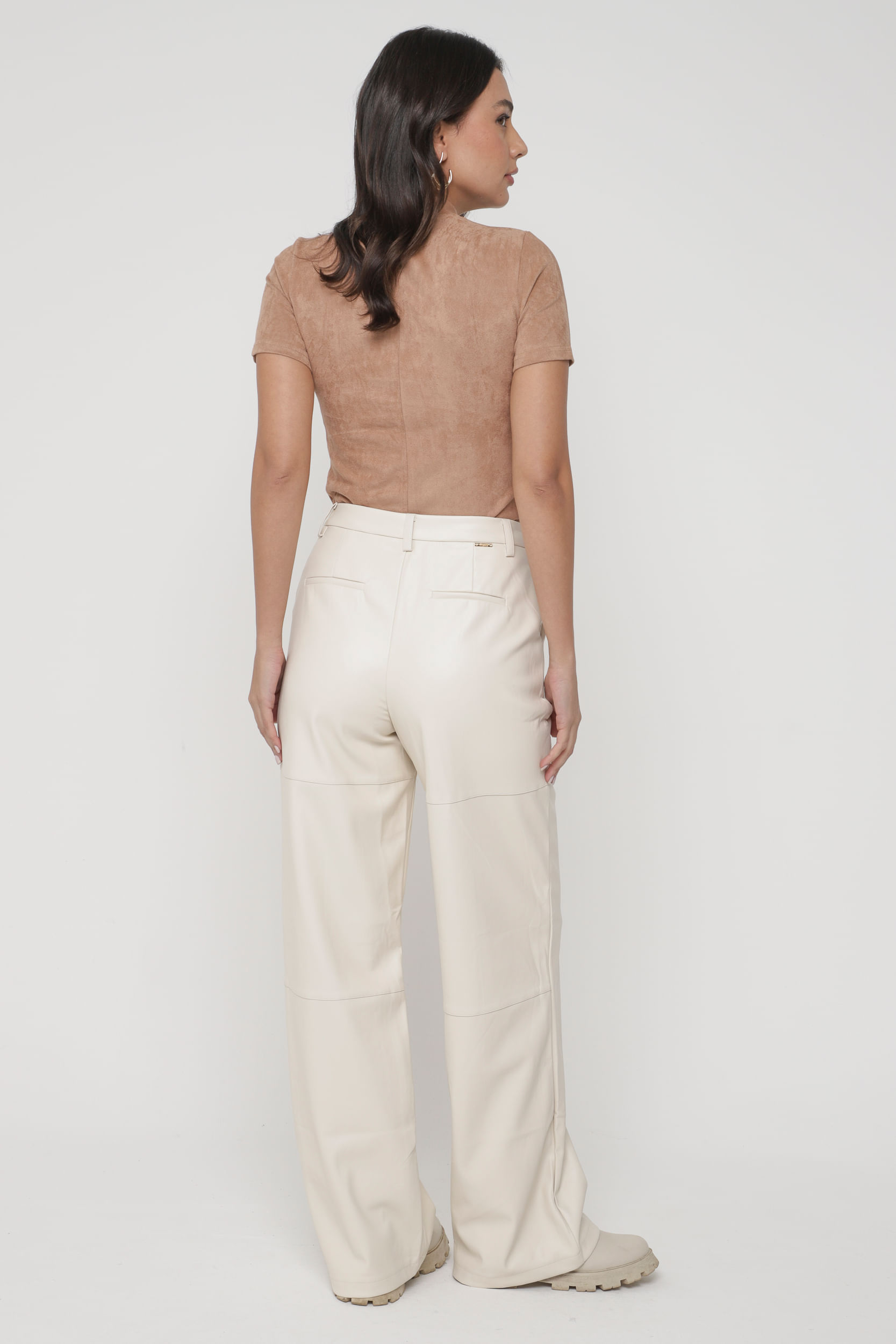 9035247 - Calça PU Recortes OFF-WHITE 9035247 - Calça PU Recortes OFF-WHITE