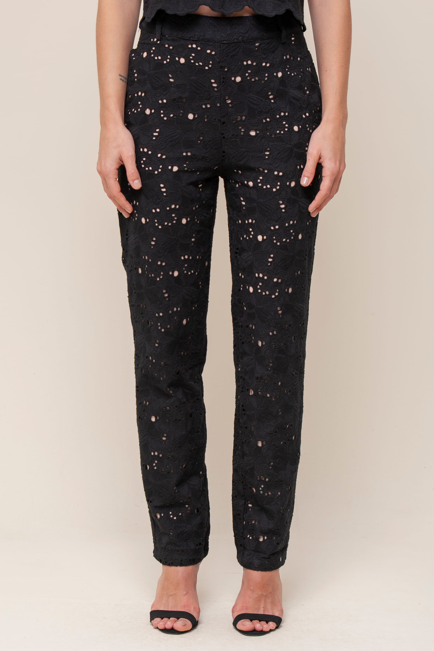 9034526 - Calça Afunilada Laise  PRETO