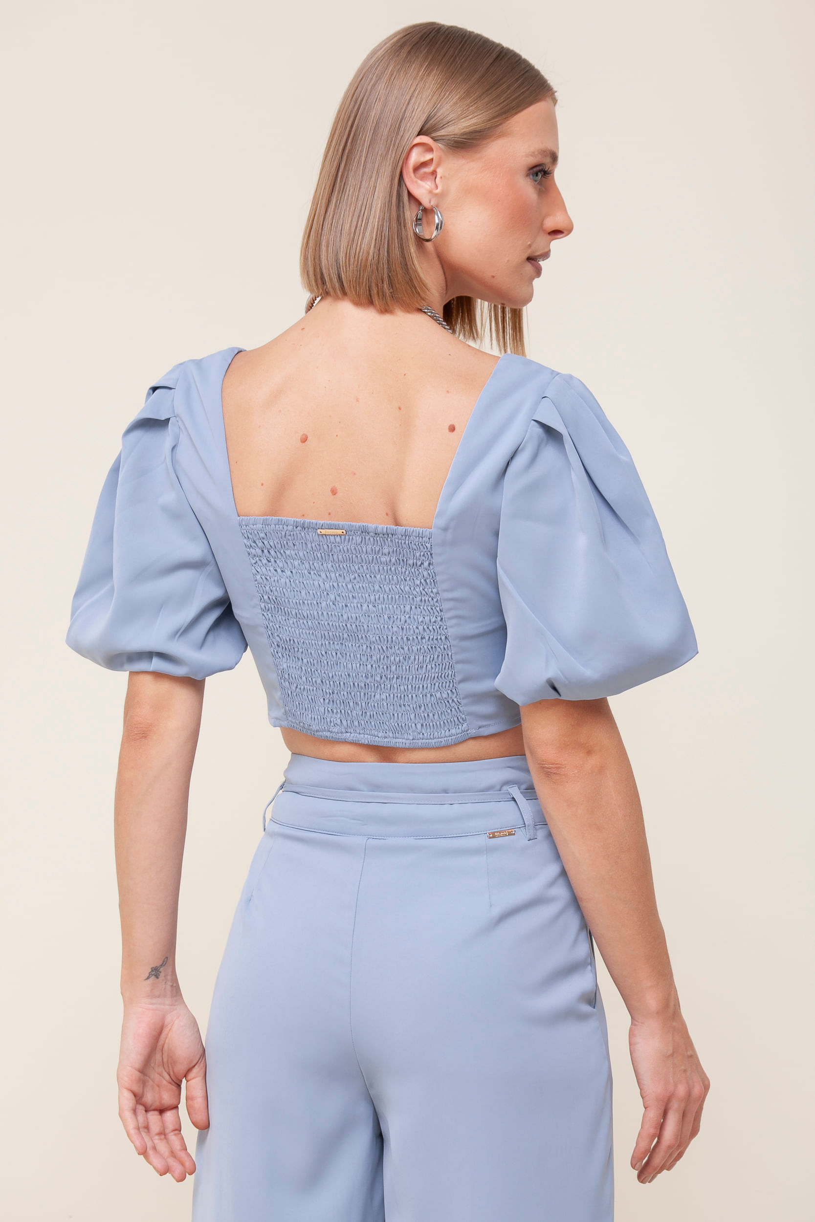 Blusa Cropped Detalhe Busto AZUL Blusa Cropped Detalhe Busto AZUL