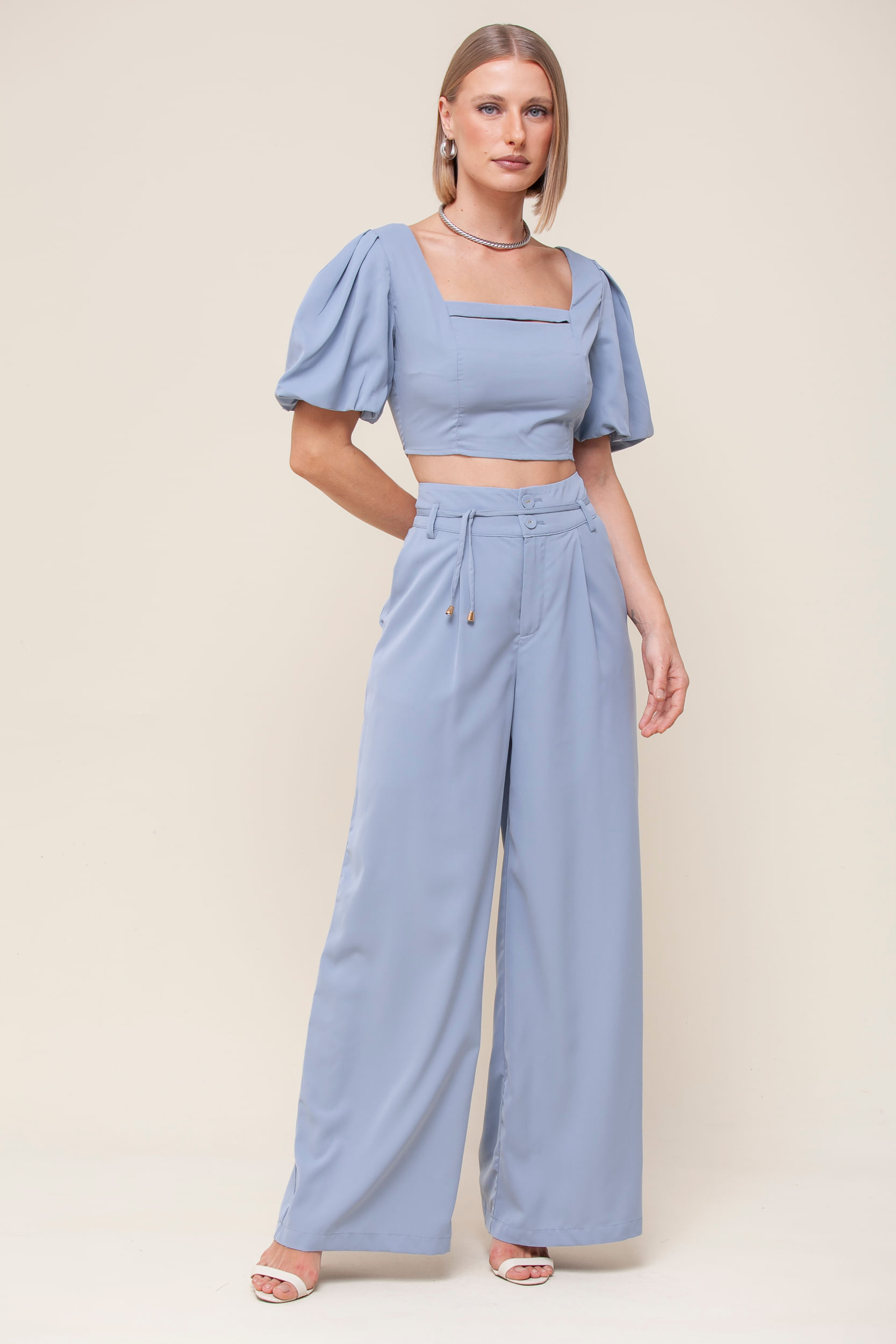 Blusa Cropped Detalhe Busto AZUL Blusa Cropped Detalhe Busto AZUL