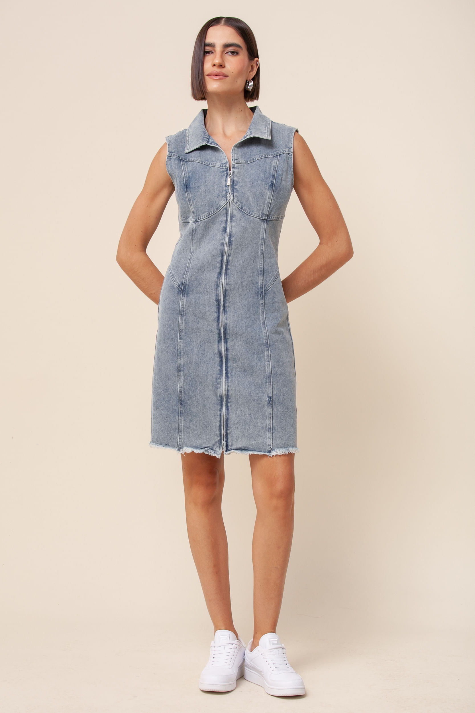 9035547 - Vestido Curto Jeans Reto Gola AZUL CLARO 