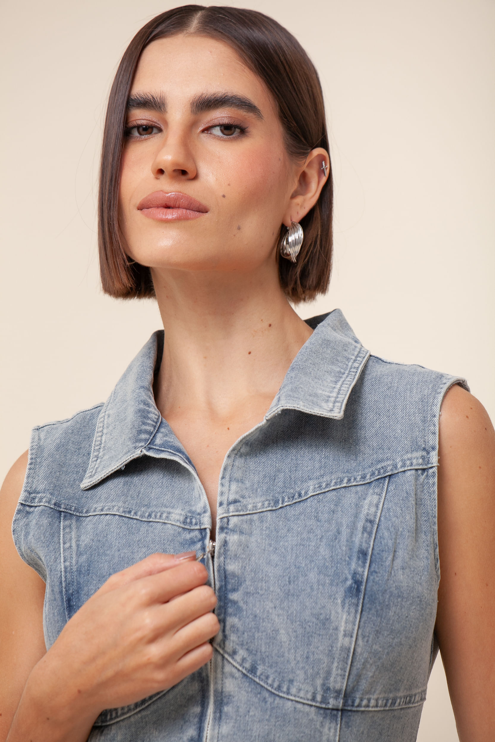 9035547 - Vestido Curto Jeans Reto Gola AZUL CLARO 