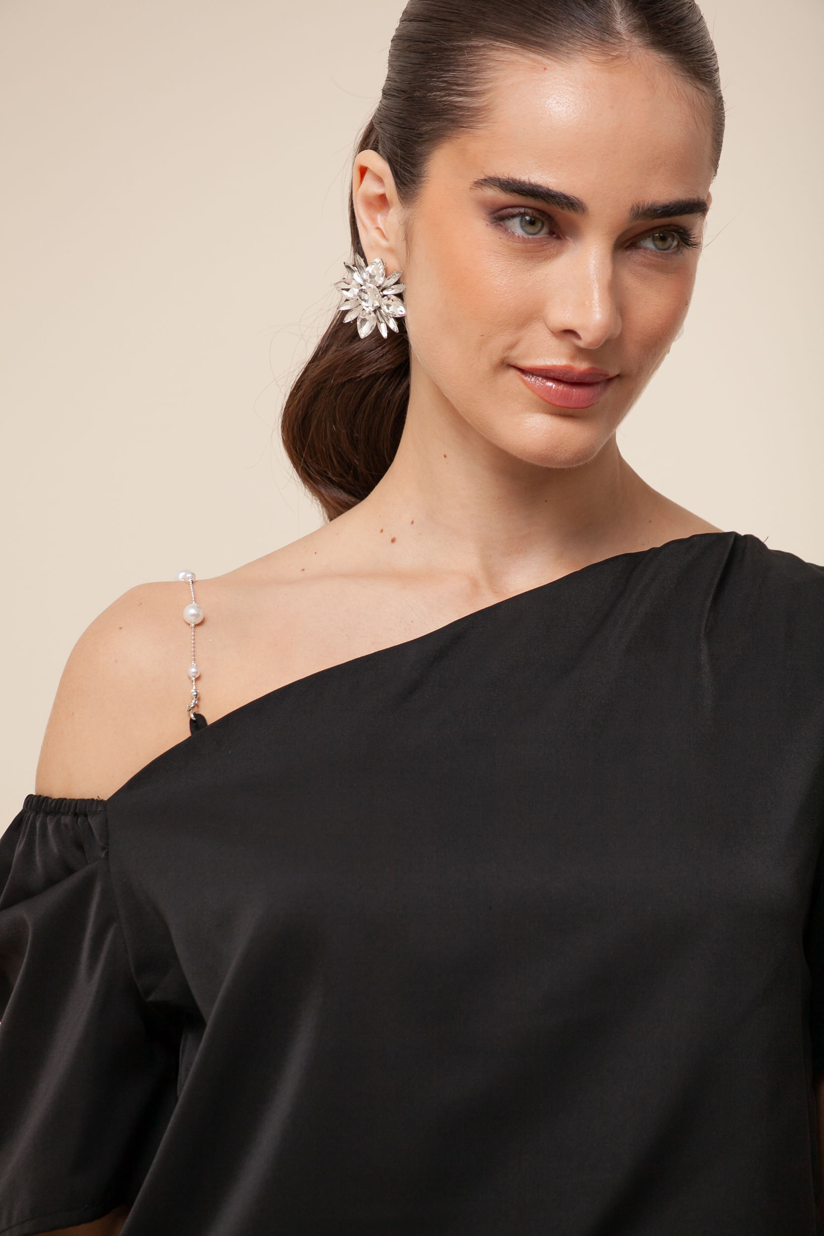 Blusa Alça Pérolas PRETO Blusa Alça Pérolas PRETO