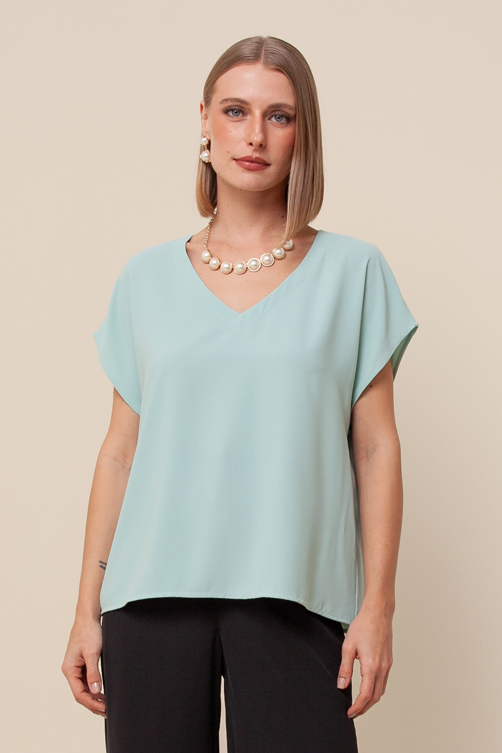 9035561 - Blusa Ampla Gola V VERDE 