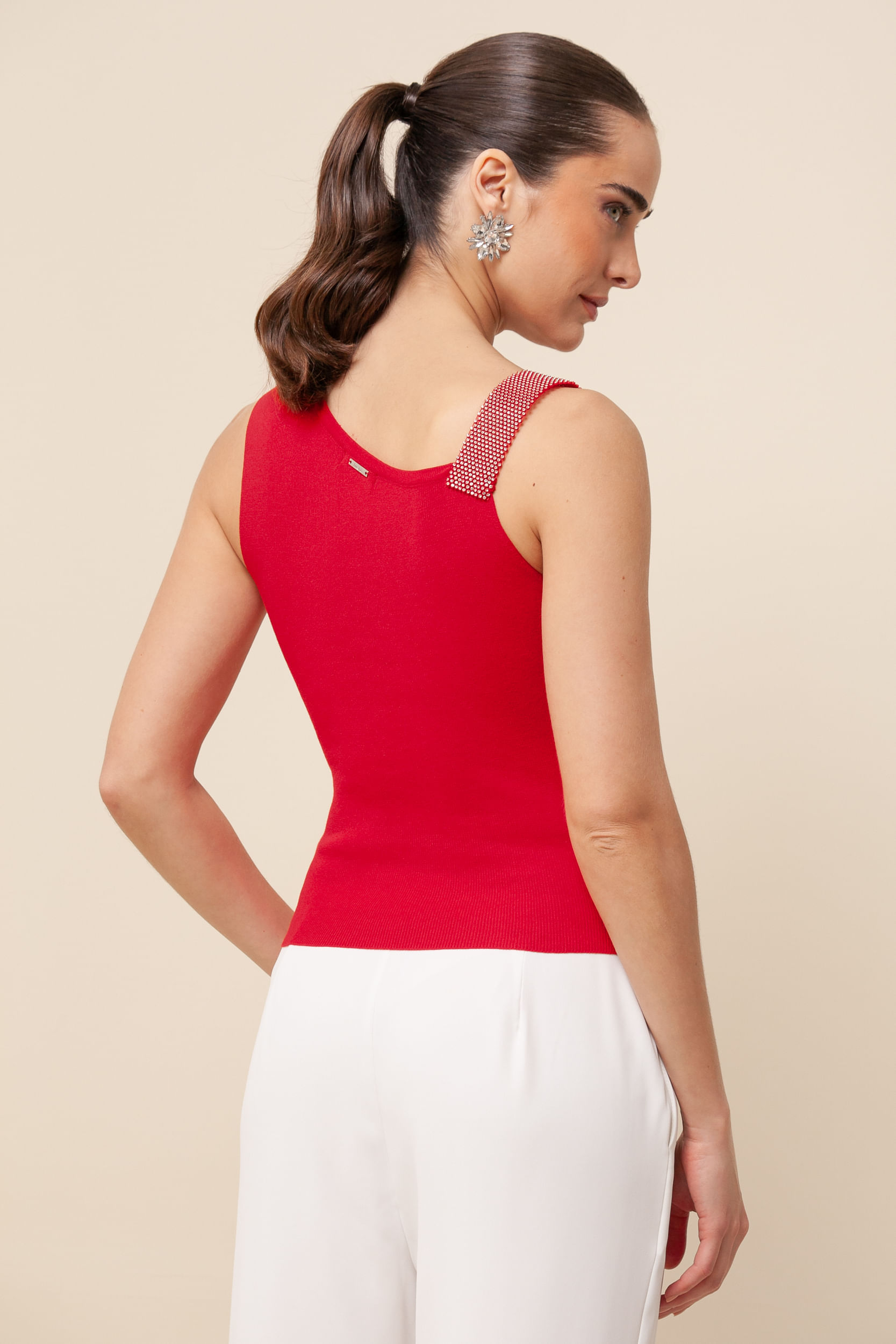 Regata Tricô Alça Detalhe Brilhos VERMELHO Regata Tricô Alça Detalhe Brilhos VERMELHO
