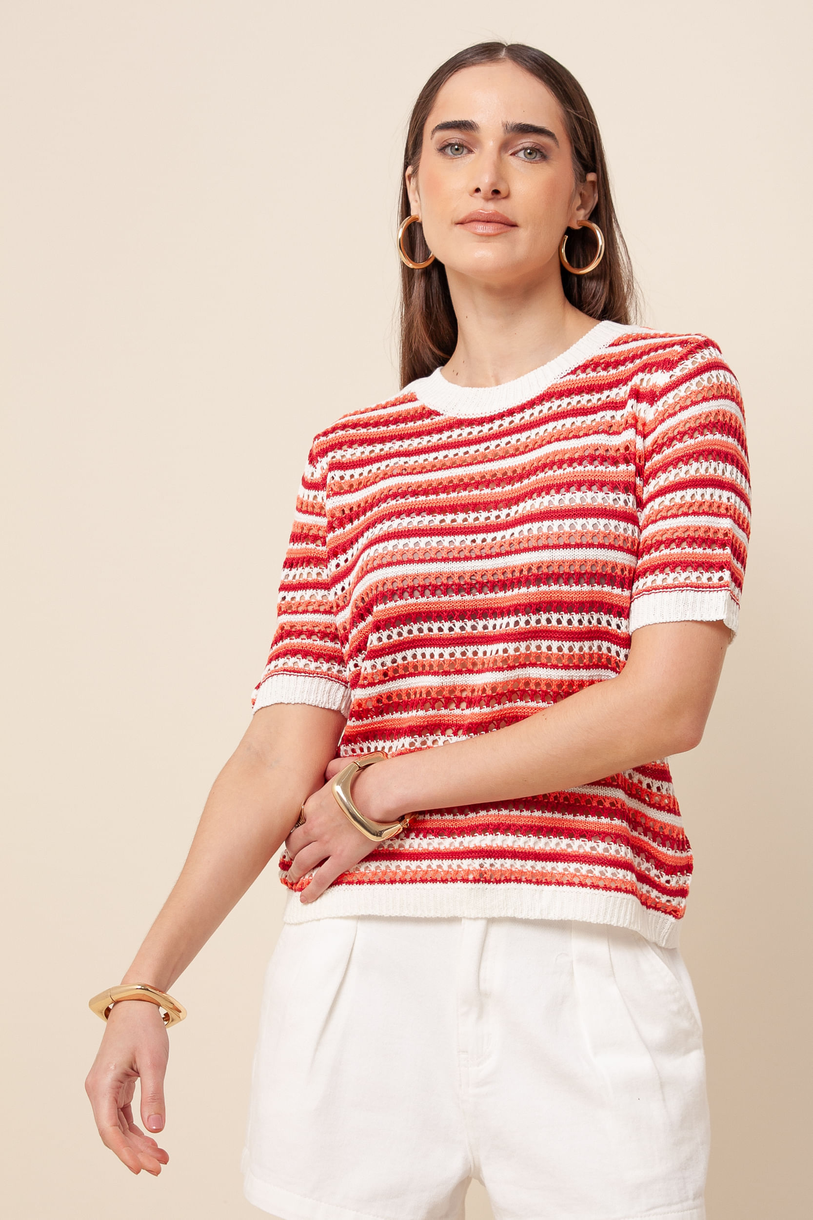 9036139 - Blusa Tricô Efeito Crochê Listras  CEREJA