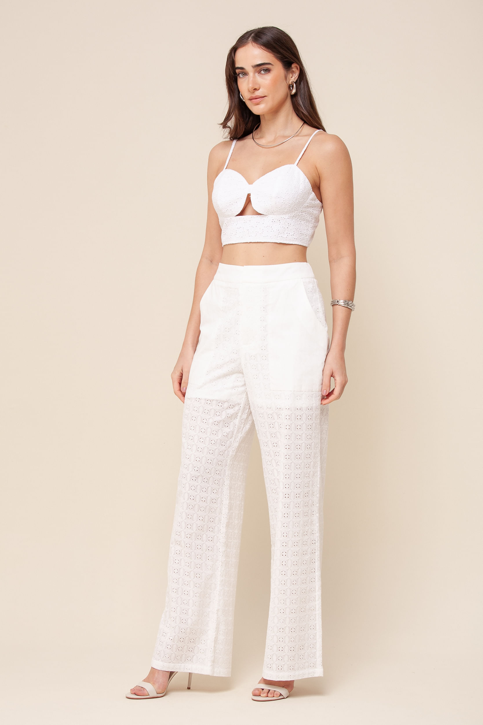 Calça Reta Laise Bolsos BRANCO Calça Reta Laise Bolsos BRANCO