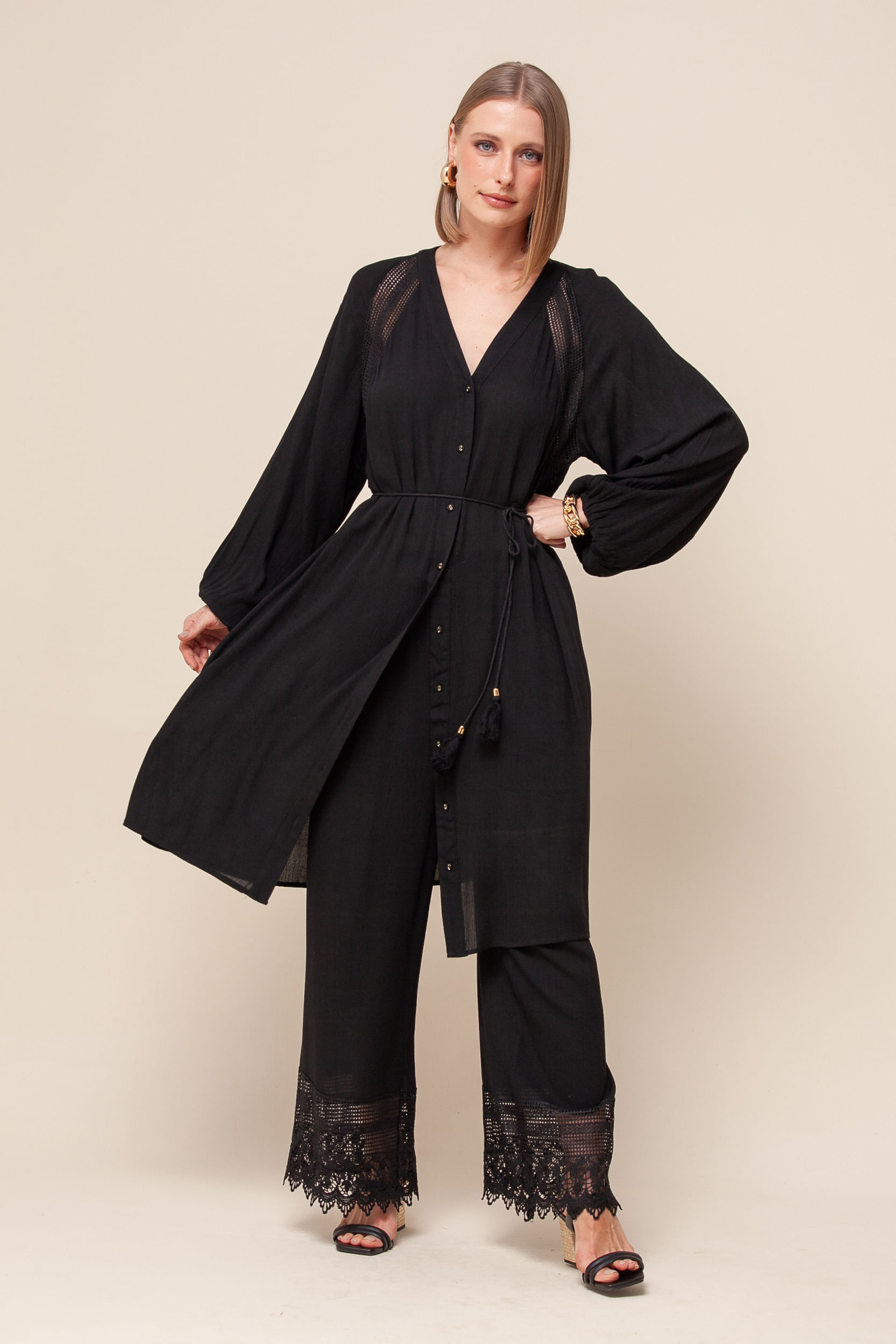 9036155 - Chemise Ampla Detalhes Ombro   PRETO