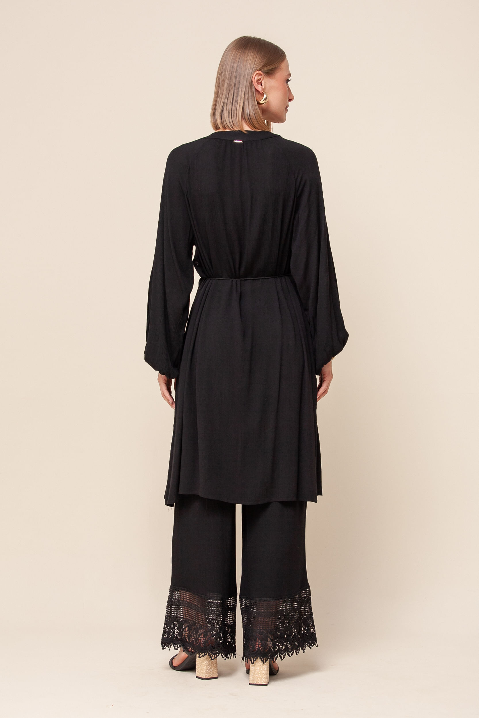 9036155 - Chemise Ampla Detalhes Ombro   PRETO