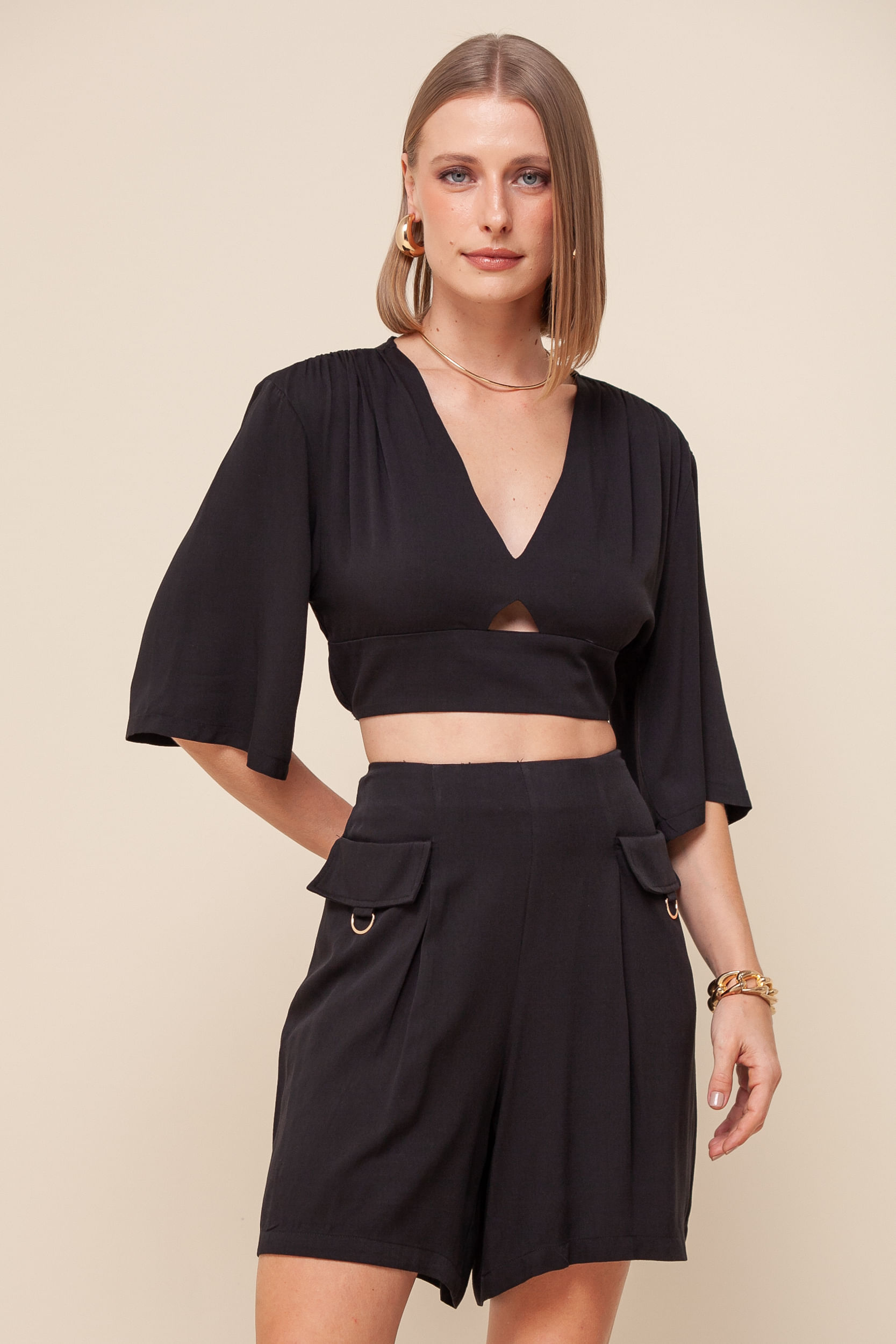 9036174 - Blusa Viscolinho Manga Morcego   PRETO