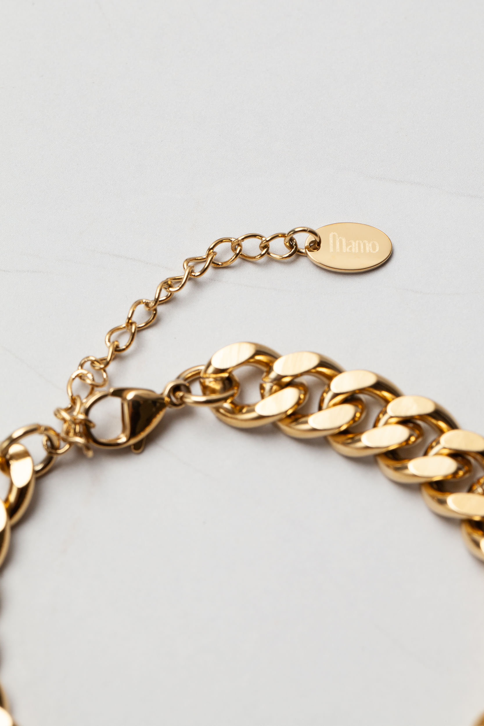 Pulseira Elegante Detalhe Quadrado DOURADO Pulseira Elegante Detalhe Quadrado DOURADO