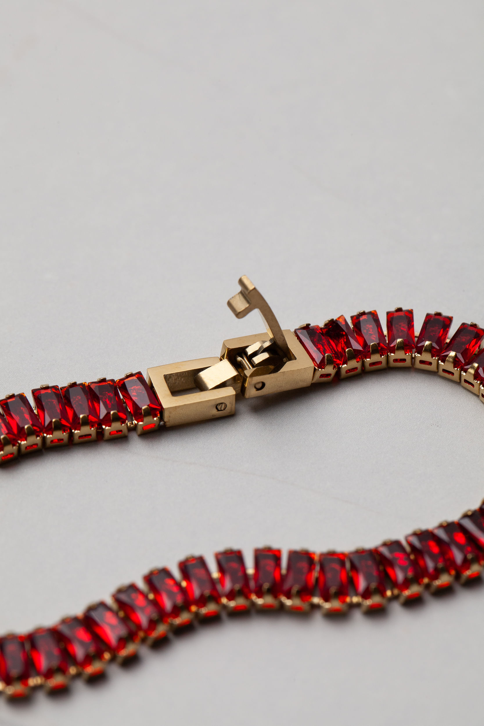 Pulseira com Pedrarias Delicada VERMELHO Pulseira com Pedrarias Delicada VERMELHO