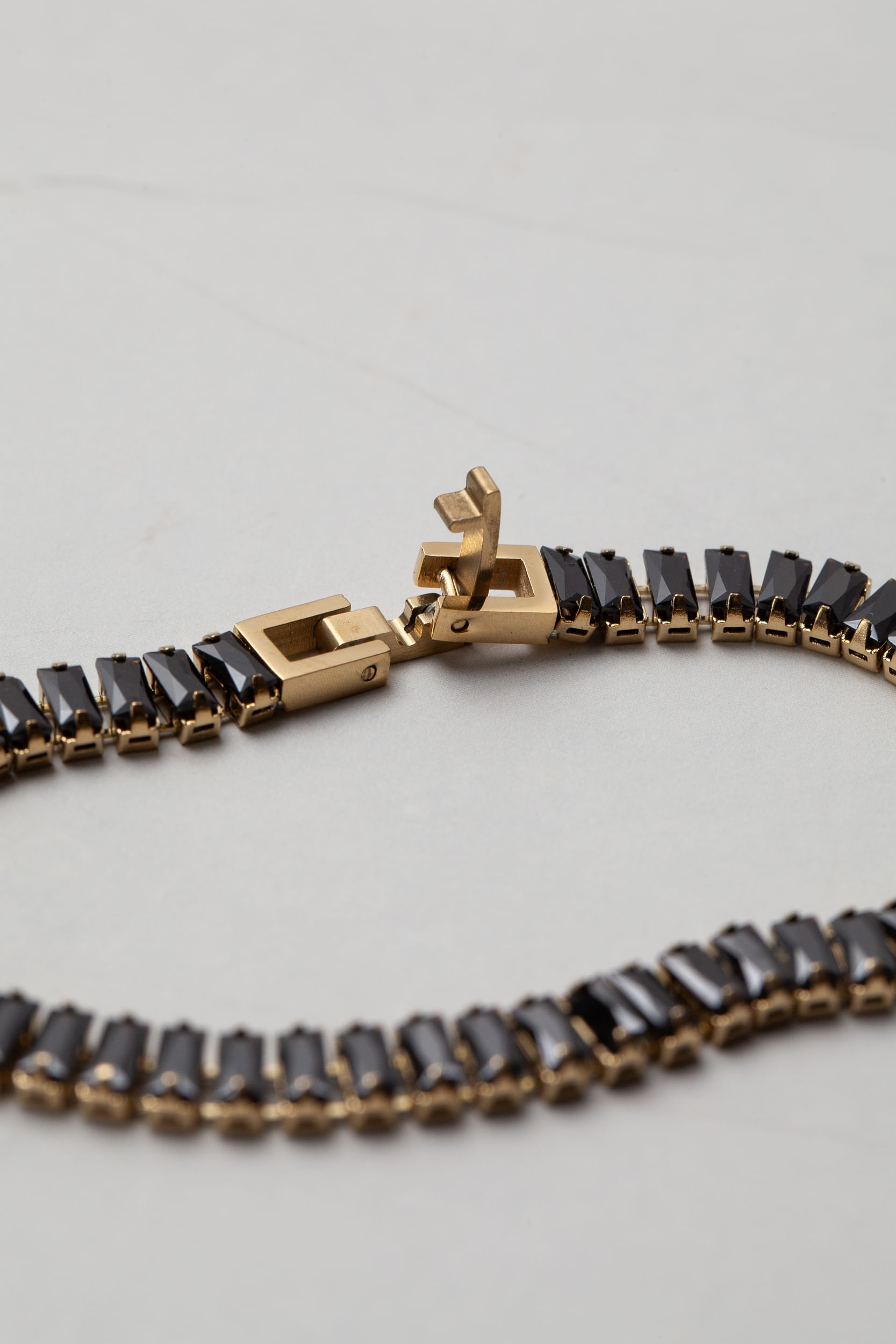 Pulseira com Pedrarias Delicada PRETO Pulseira com Pedrarias Delicada PRETO