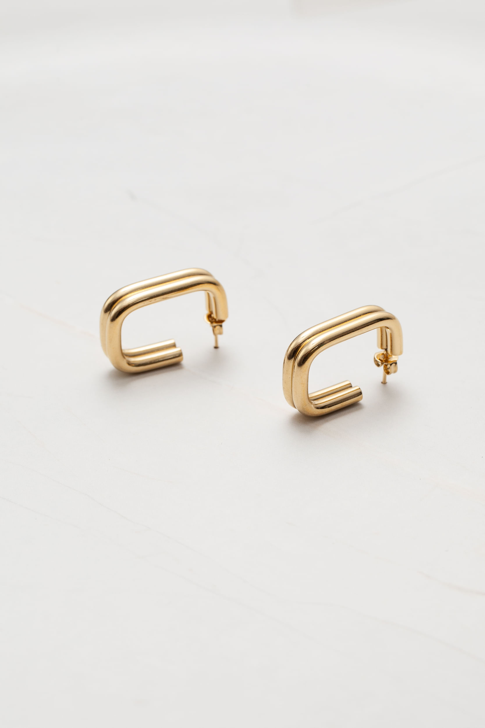 Brinco Argola Quadrada  DOURADO
