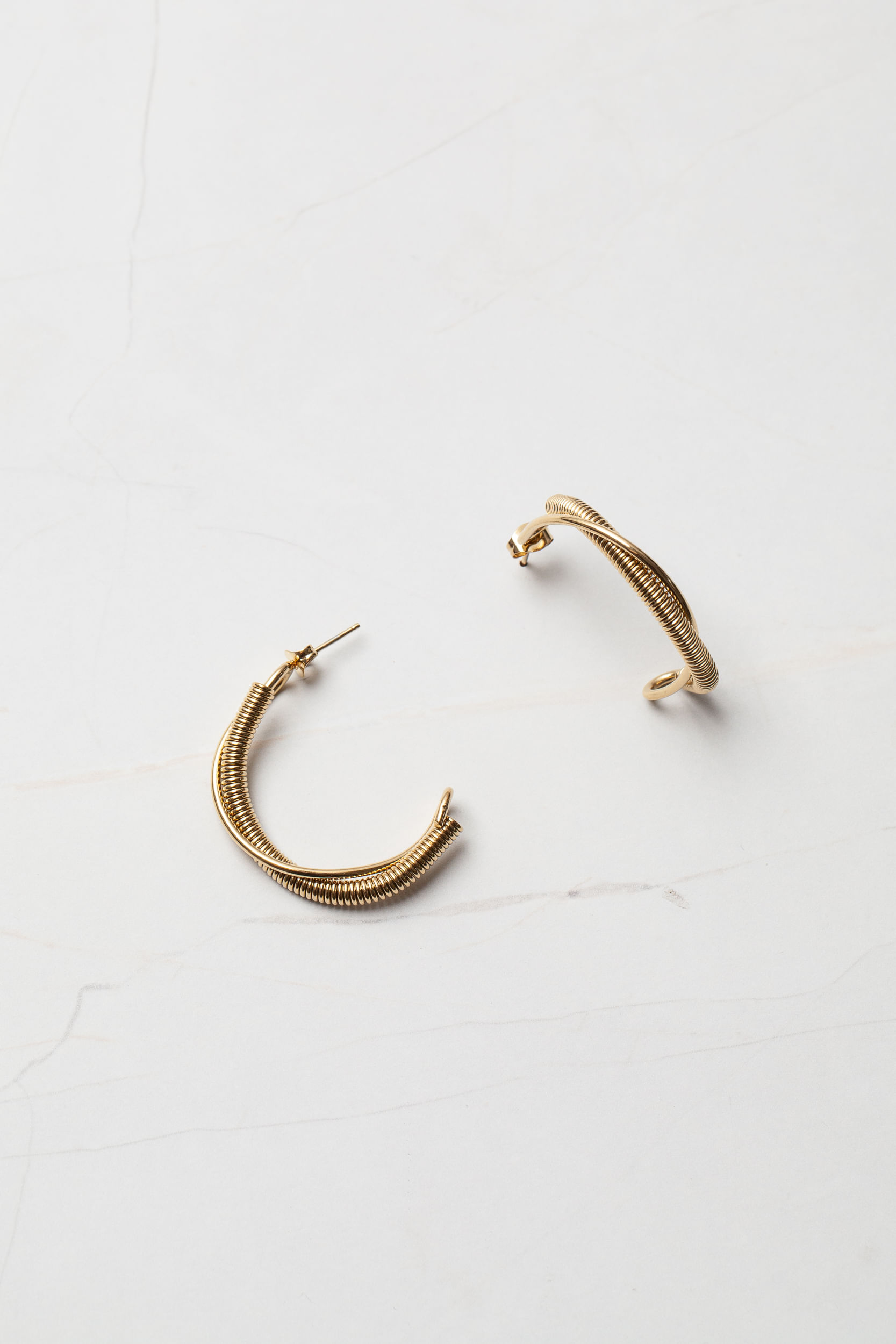 Brinco Argola Delicada DOURADO Brinco Argola Delicada DOURADO