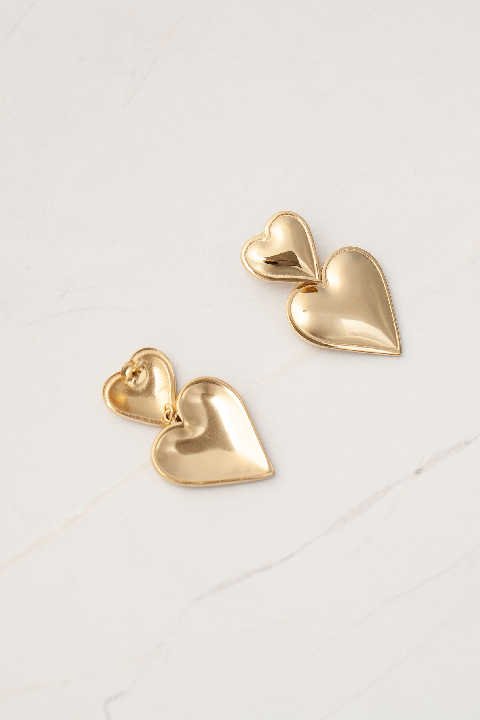 Brinco Pingente Coração
DOURADO Brinco Pingente Coração
DOURADO