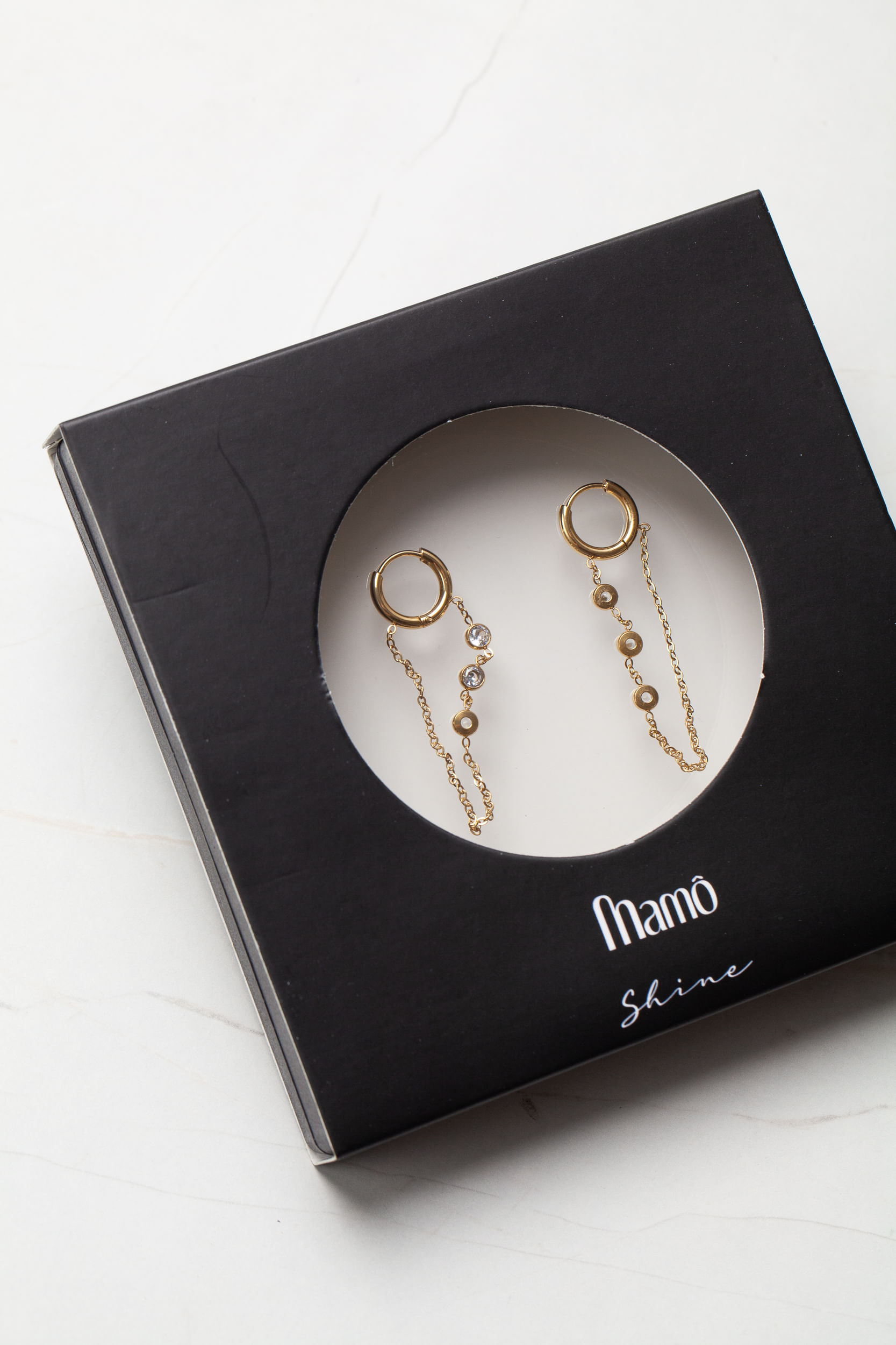 Brinco Argolinha com Pingente DOURADO