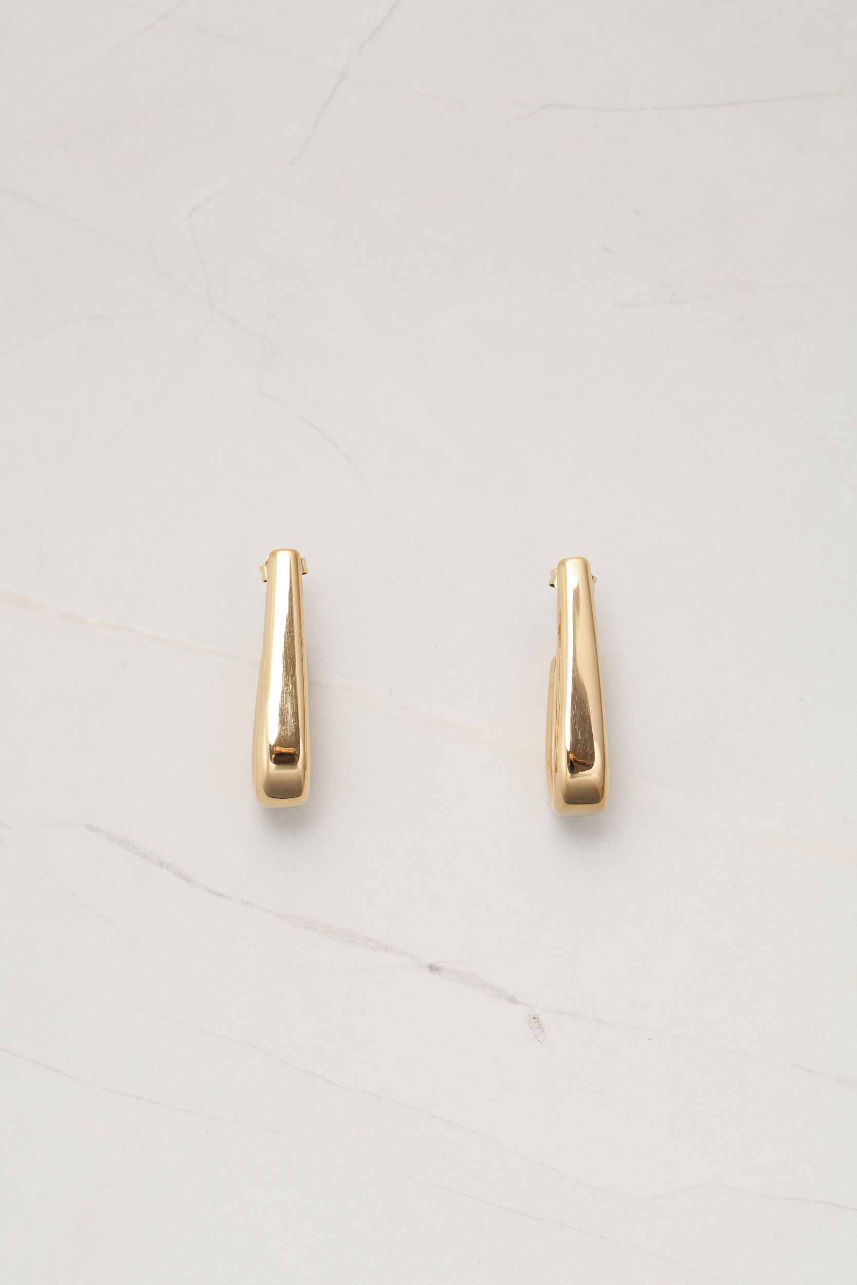 Brinco Meia Argola  DOURADO