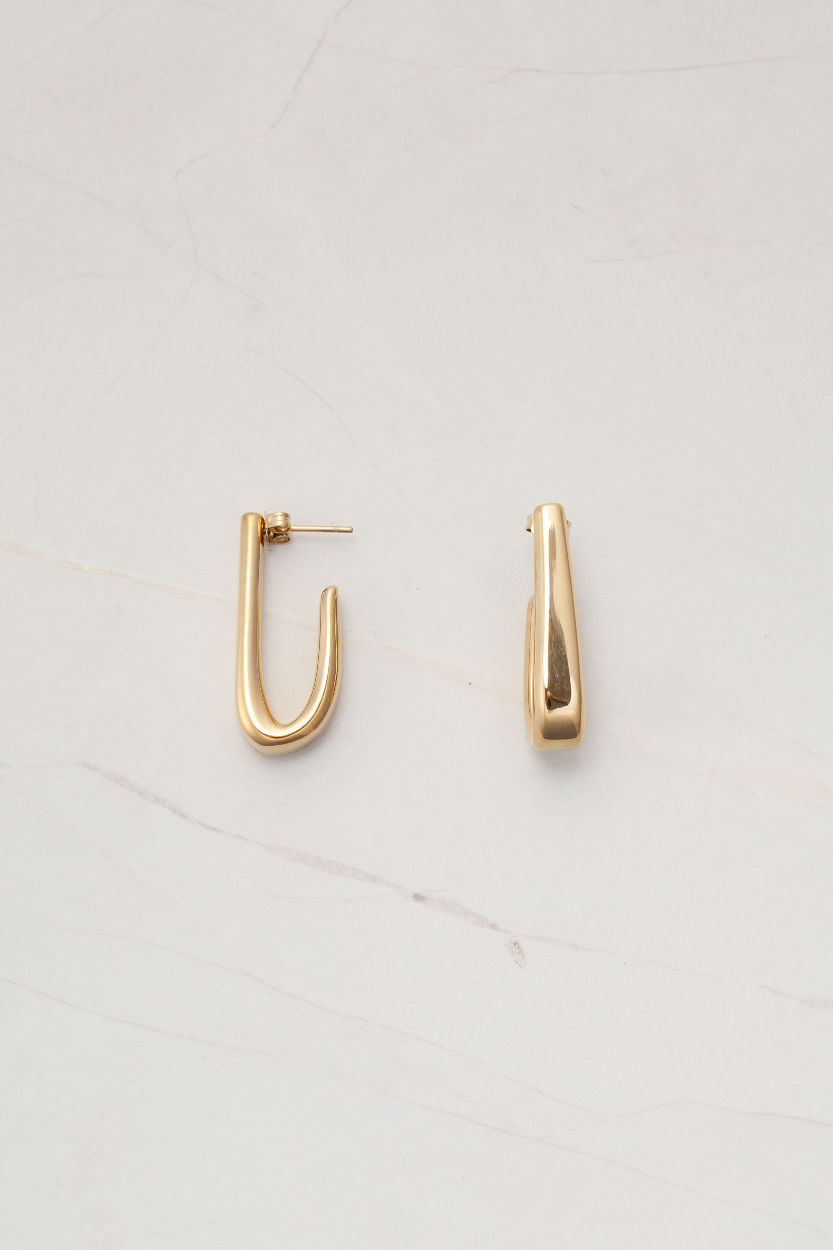 Brinco Meia Argola  DOURADO