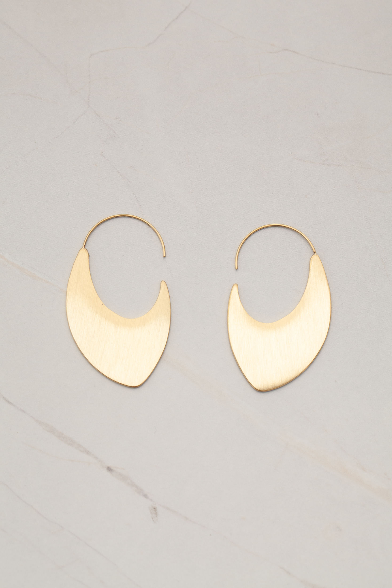 Brinco Argola de Aço DOURADO Brinco Argola de Aço DOURADO