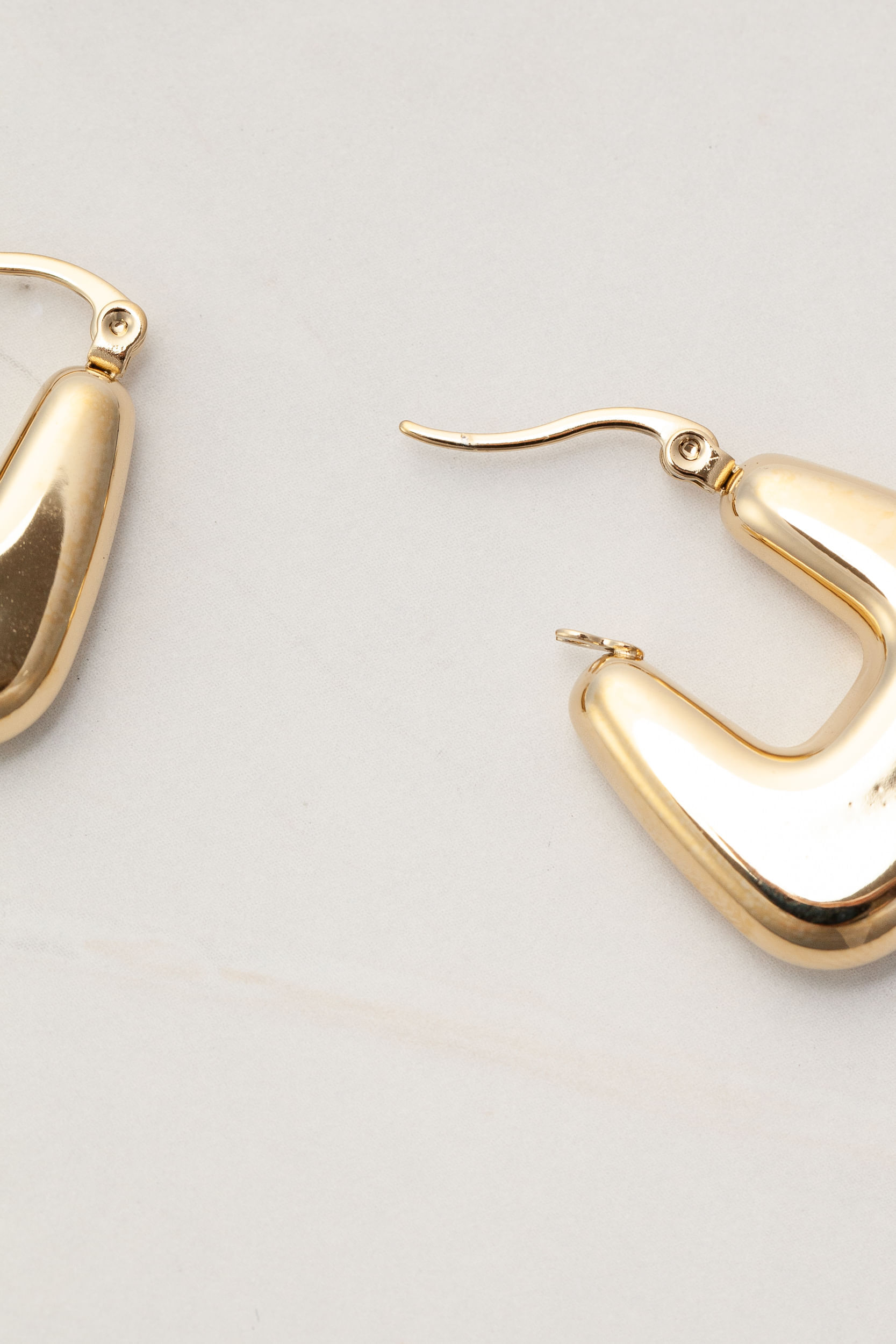 Brinco Argola Minimalista DOURADO Brinco Argola Minimalista DOURADO
