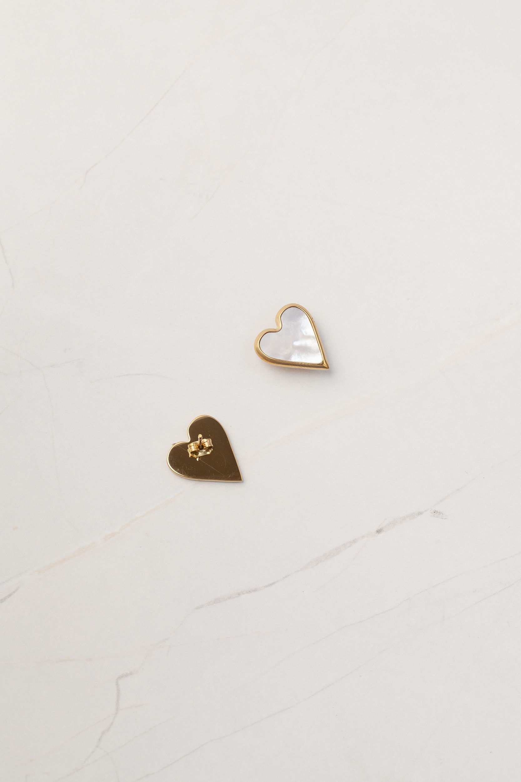 Brinco Coração Delicado DOURADO Brinco Coração Delicado DOURADO