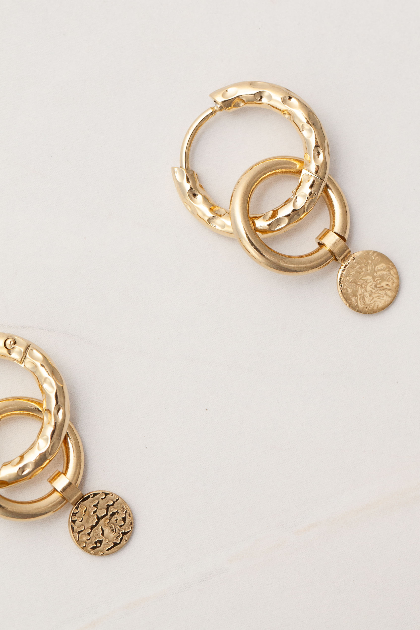 Brinco Argola Dupla
DOURADO Brinco Argola Dupla
DOURADO