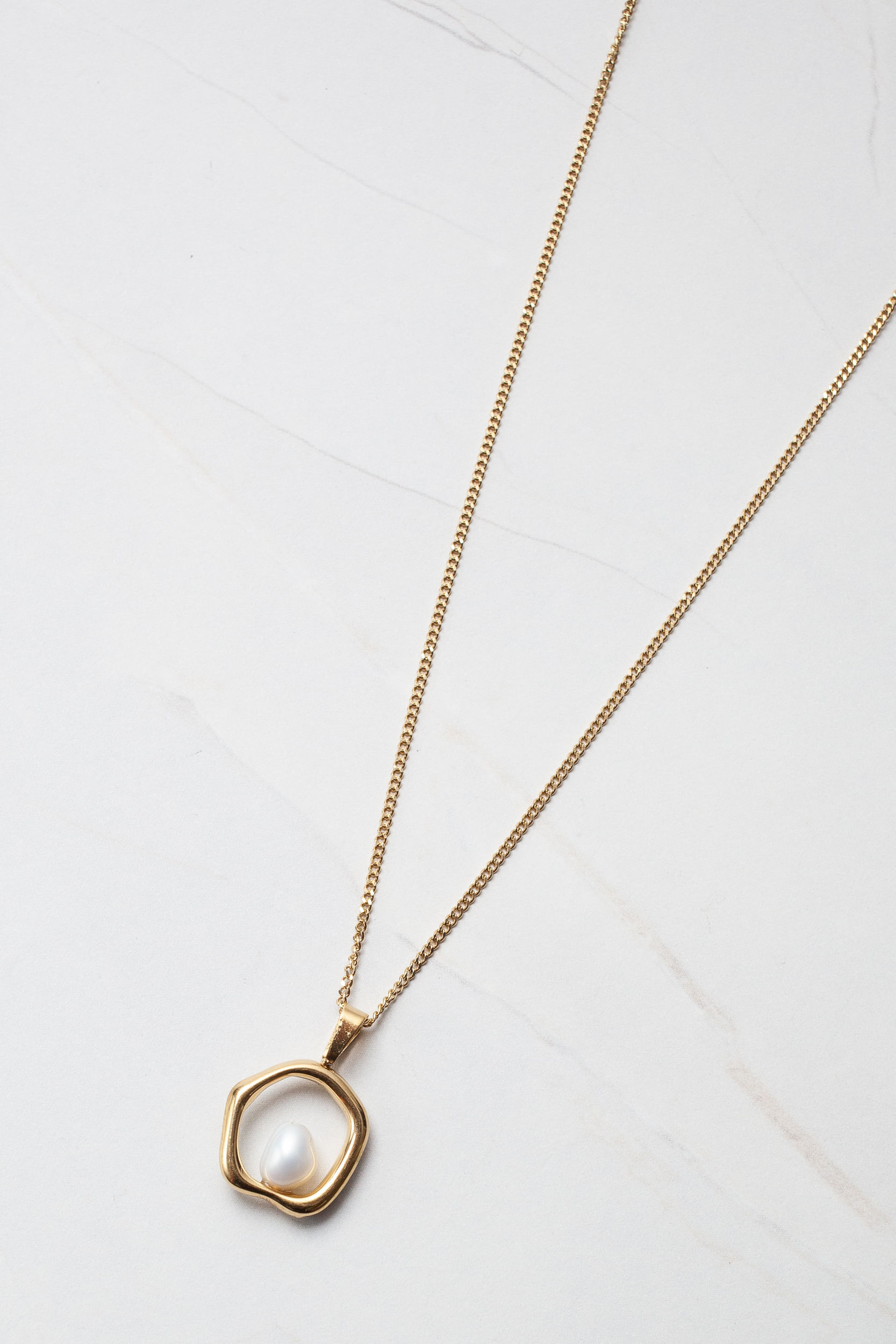 Colar Pingente com Pérola  DOURADO