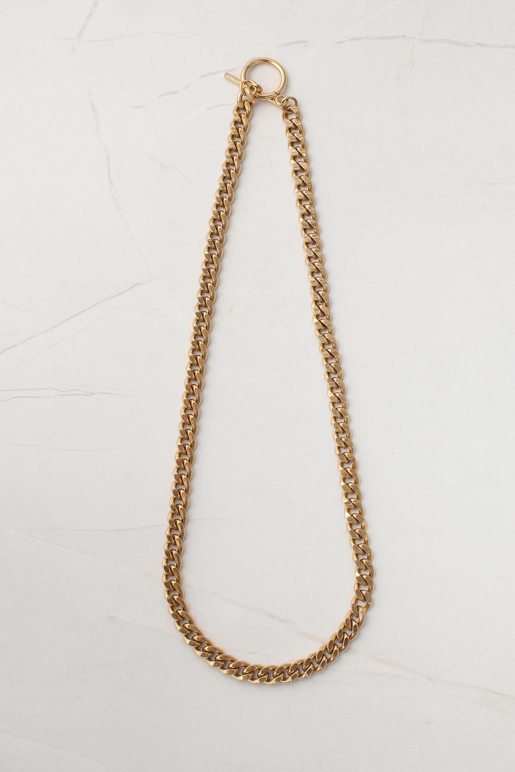 Colar Gravatinha Passante
 DOURADO