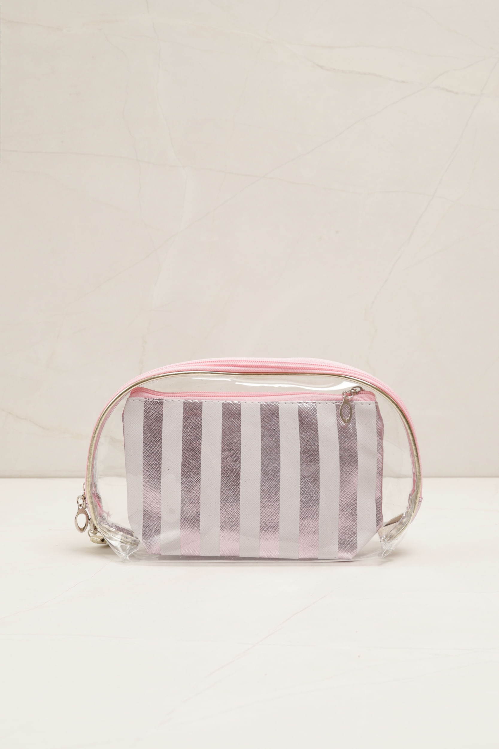Necessaire Transparente Listrado
ROSÊ Necessaire Transparente Listrado
ROSÊ