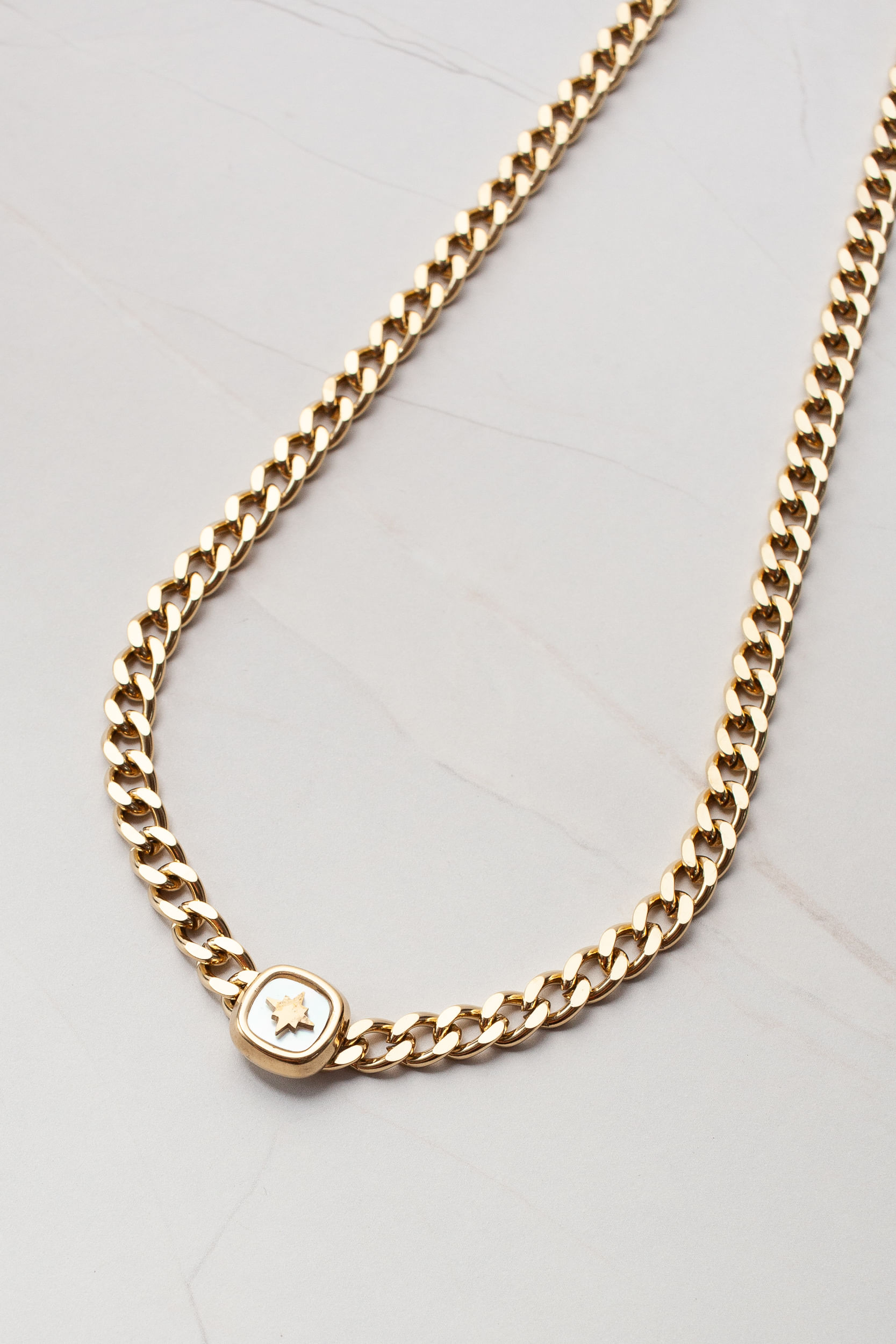 Colar Gargantilha Pingente DOURADO Colar Gargantilha Pingente DOURADO