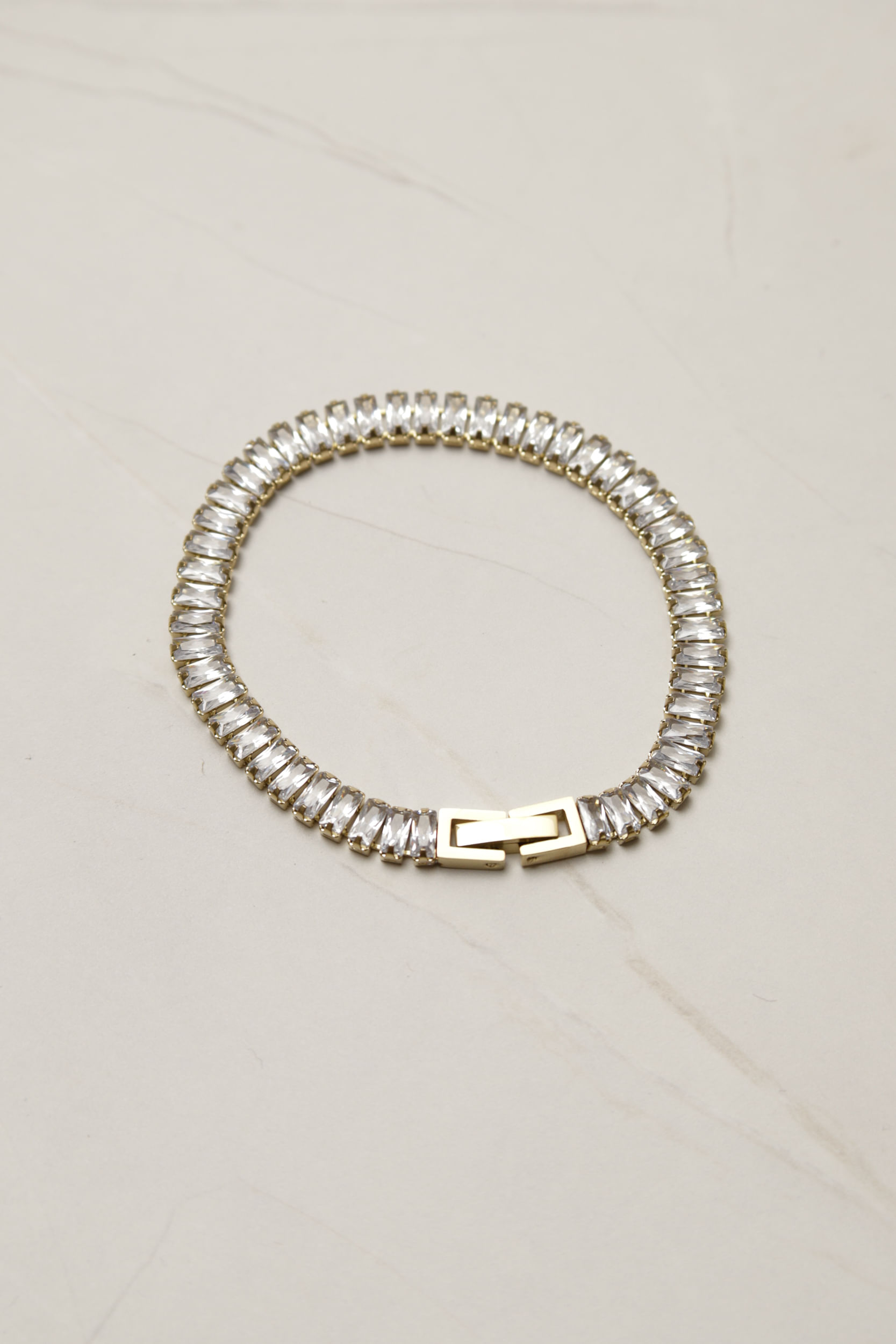 Pulseira com Pedrarias Delicada OFF-WHITE