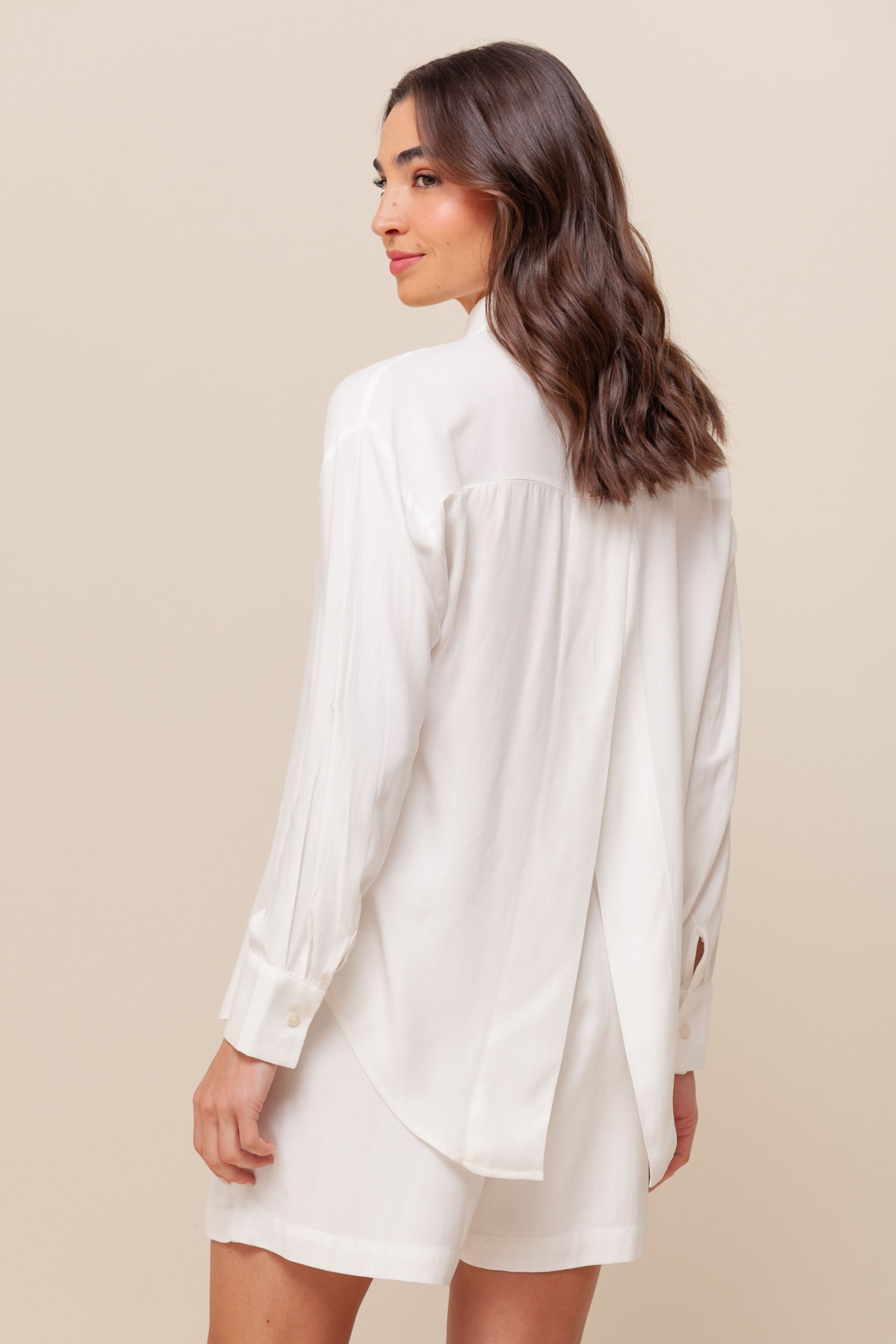 9036136 - Camisa Viscolinho Fenda nas Costas BRANCO 9036136 - Camisa Viscolinho Fenda nas Costas BRANCO