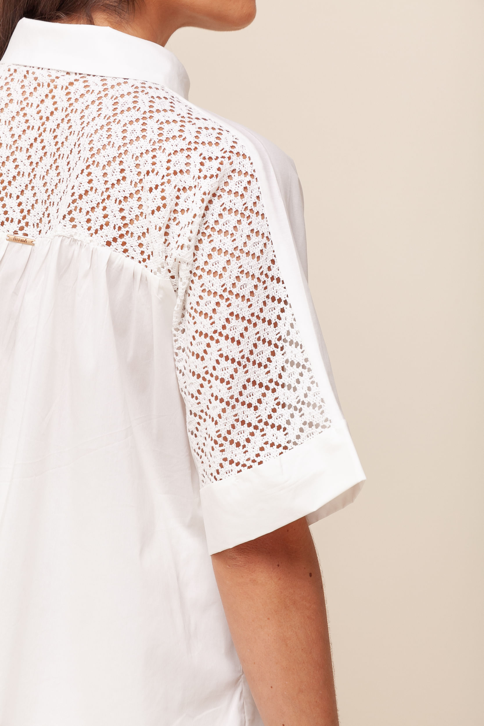9036163 - Camisa Manga Curta Renda Costas OFF-WHITE 9036163 - Camisa Manga Curta Renda Costas OFF-WHITE