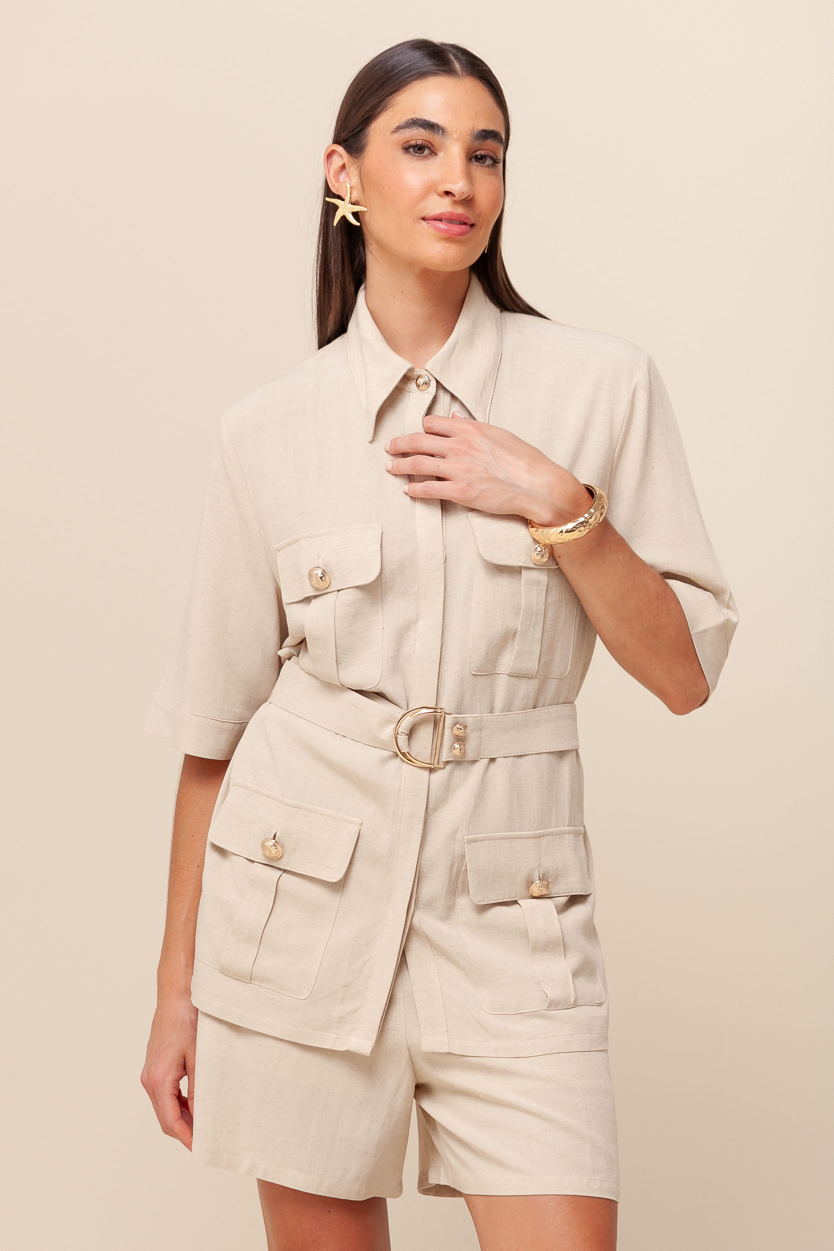 9036179 - Camisa Manga Curta com Bolsos BEGE