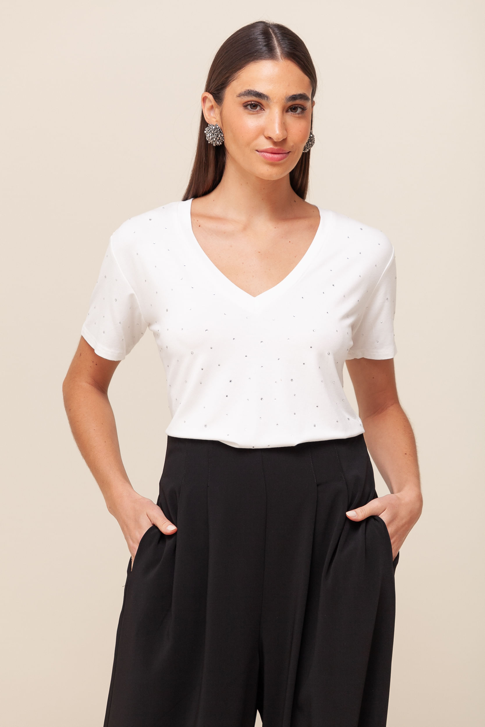 9036439 - Blusa Brilhos Decote V OFF-WHITE 9036439 - Blusa Brilhos Decote V OFF-WHITE