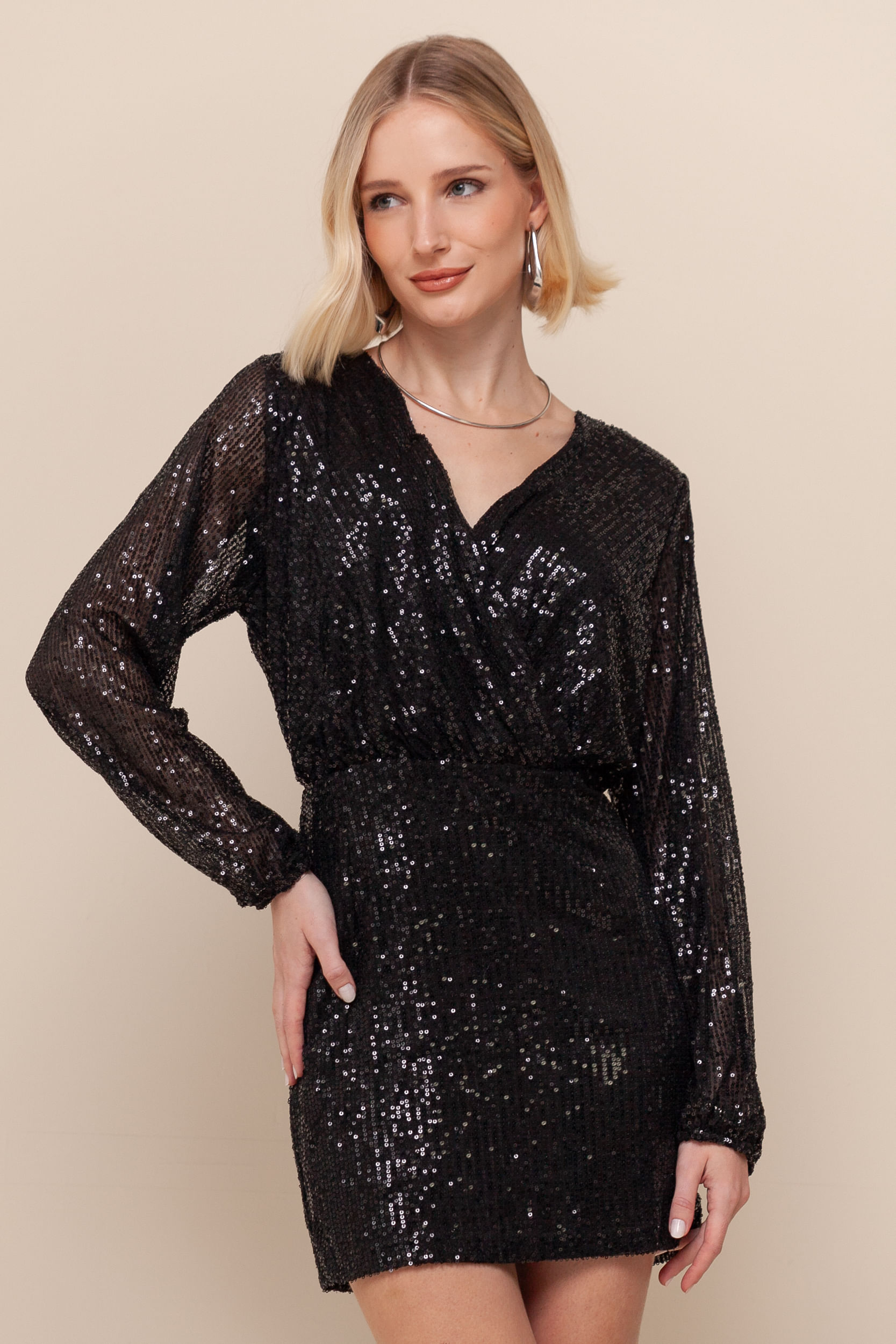 9035201 - Vestido Paetê Decote Transpassado  PRETO