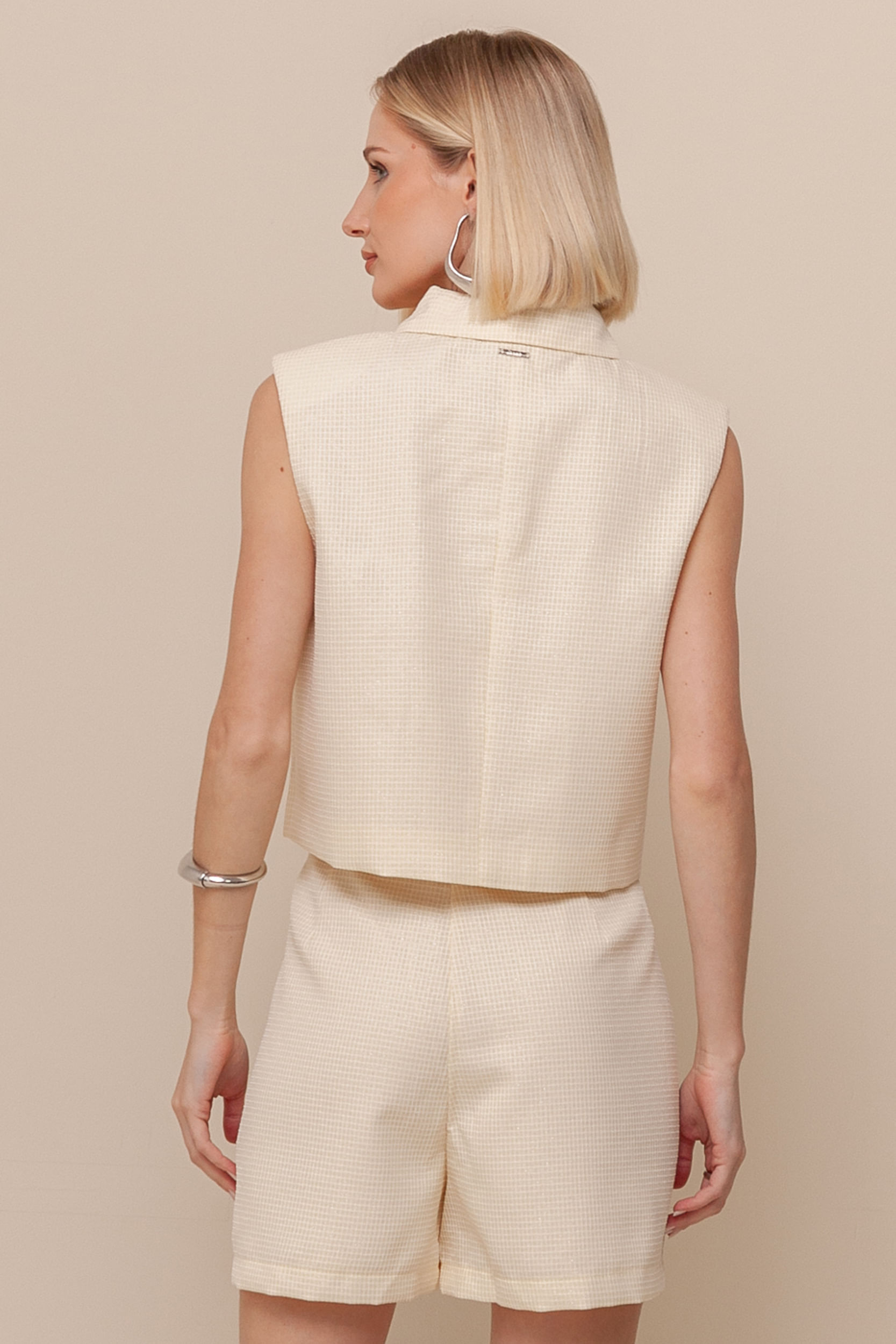 Colete Tweed com Bolsos OFF-WHITE Colete Tweed com Bolsos OFF-WHITE