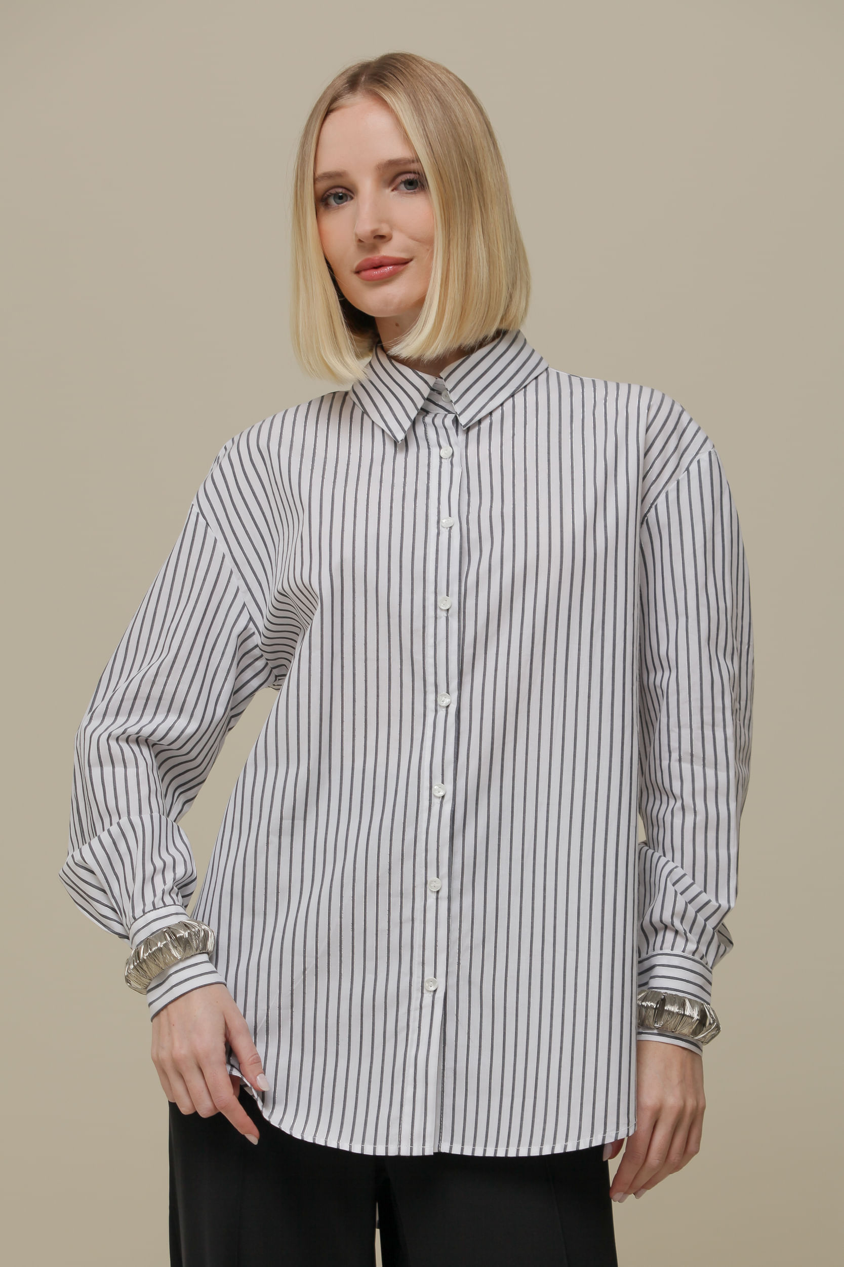Camisa Manga Longa Listras com Brilho PRETO Camisa Manga Longa Listras com Brilho PRETO