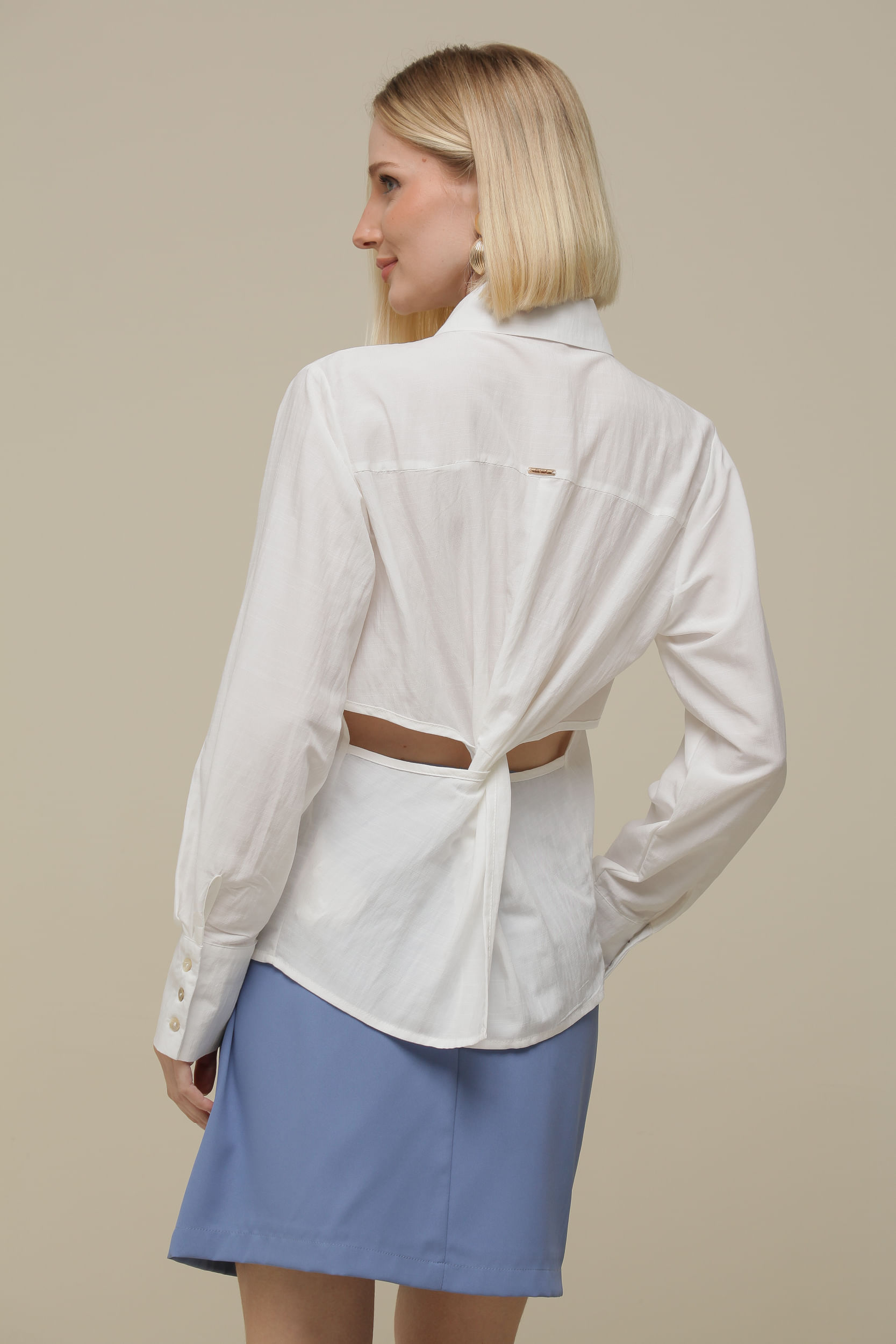 9036387 - Camisa Social Torção Costas OFF-WHITE 9036387 - Camisa Social Torção Costas OFF-WHITE