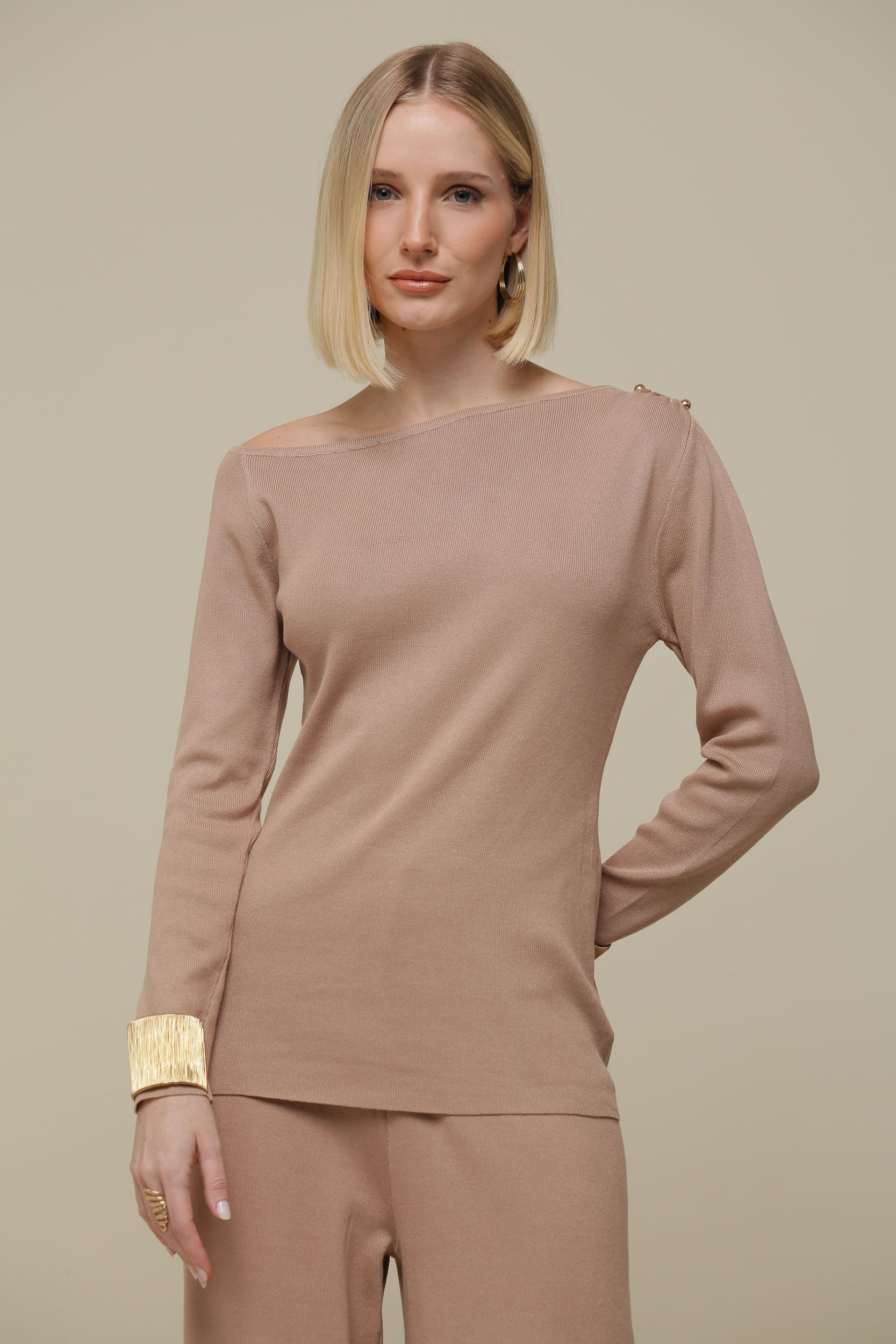 9036396 - Blusa Tricô Detalhe Ombro a Ombro BEGE 9036396 - Blusa Tricô Detalhe Ombro a Ombro BEGE