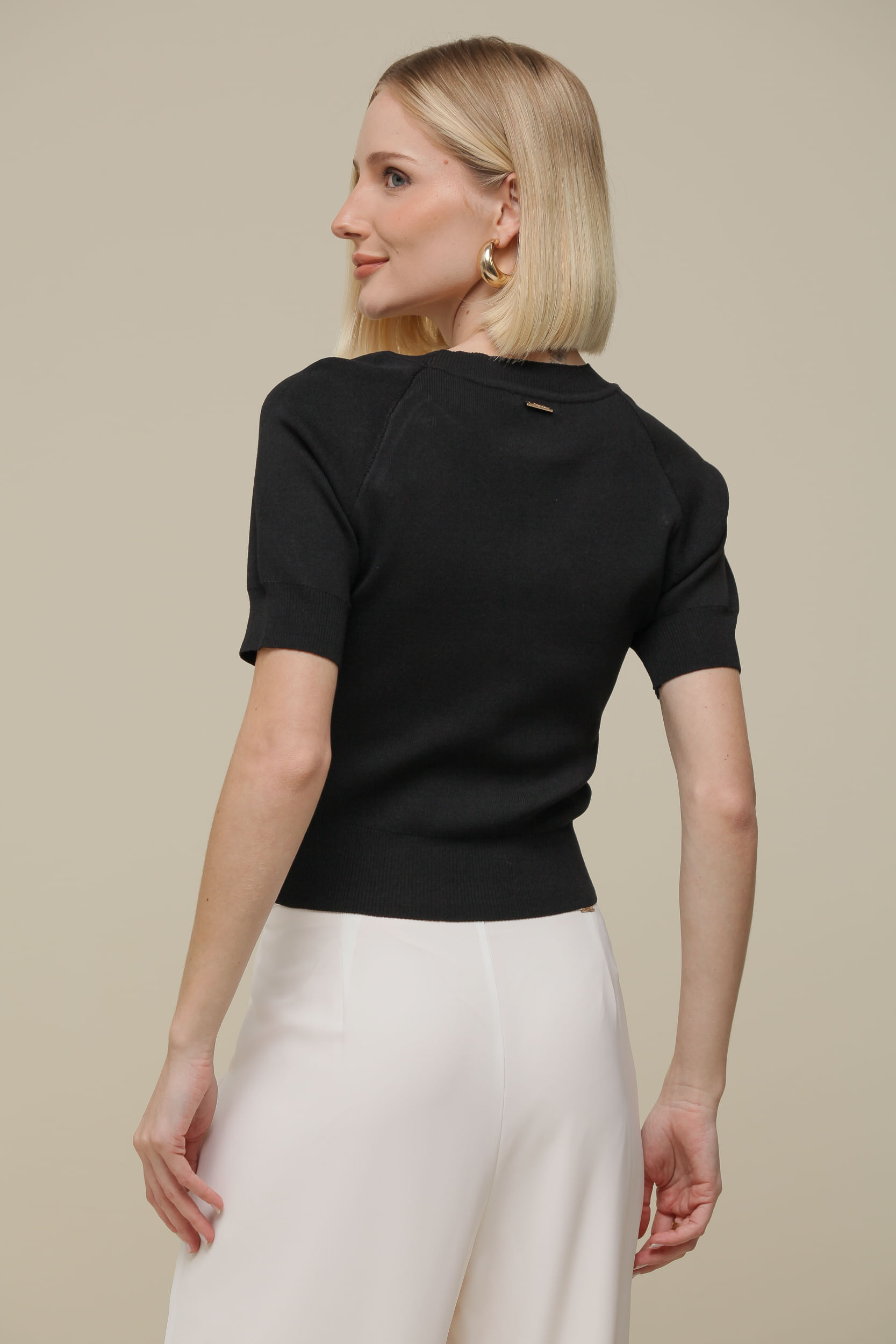 9036400 - Blusa Tricô Detalhes Botões PRETO 9036400 - Blusa Tricô Detalhes Botões PRETO