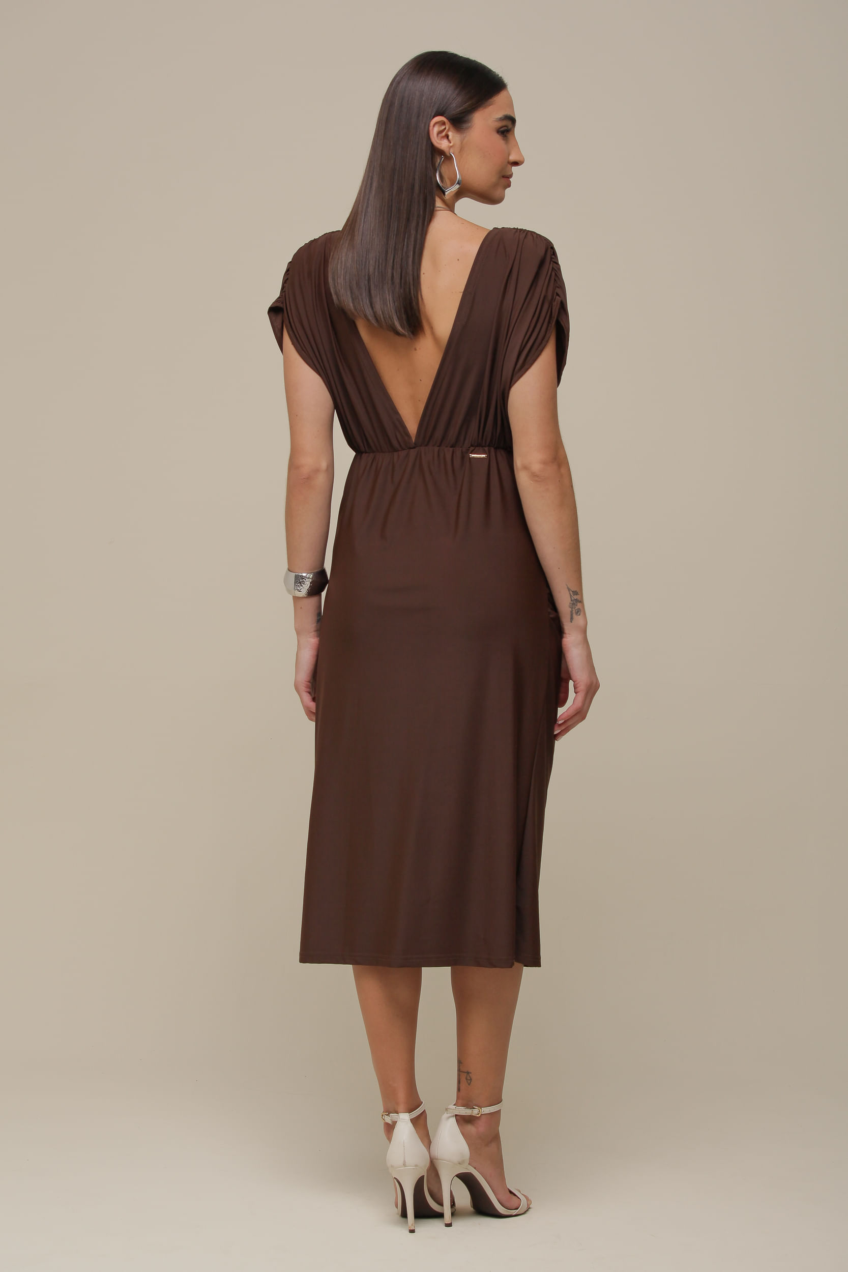 9036288 - Vestido Jersey Drapeado Decote Costas   MARROM