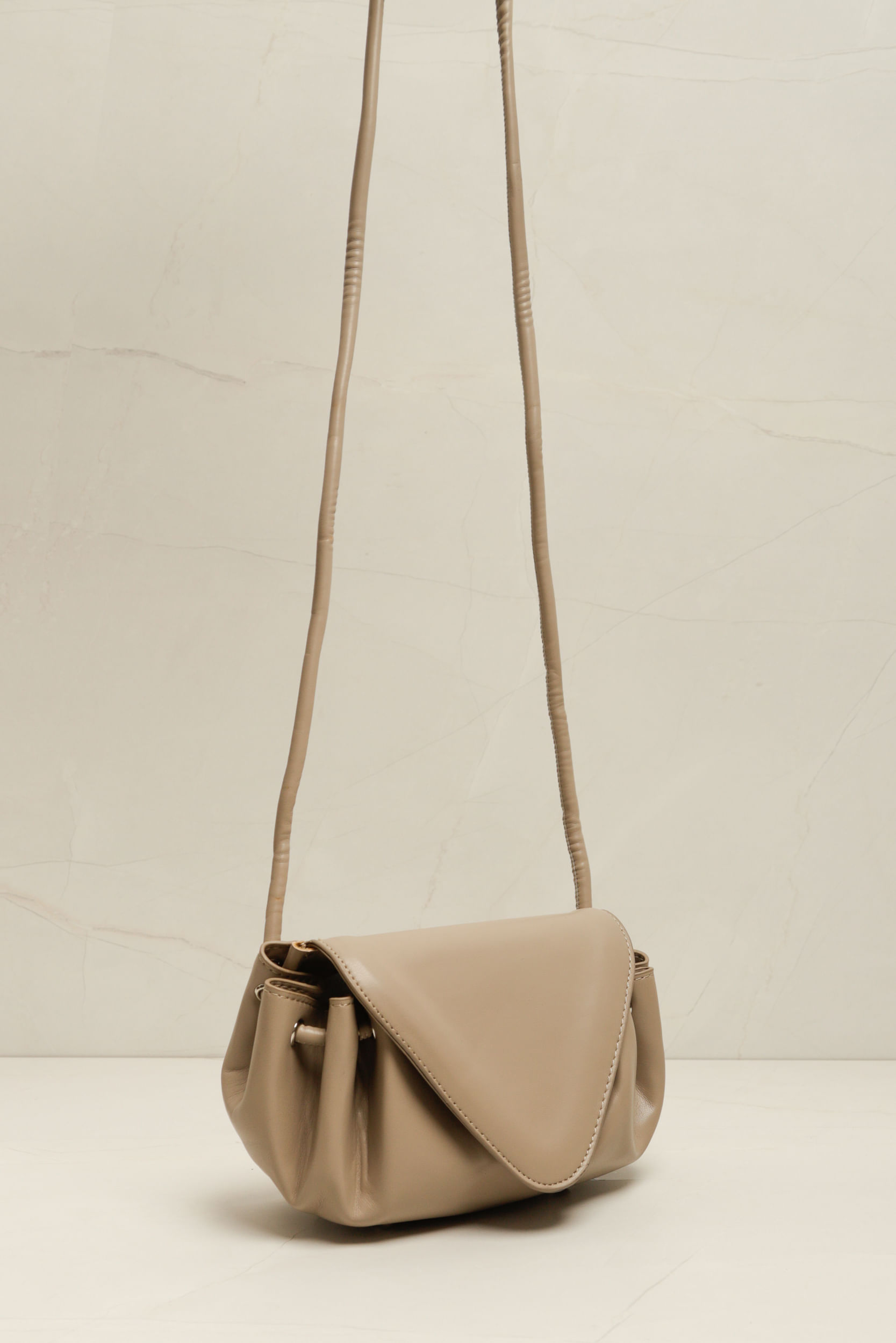 9035886 - Bolsa Envelope Alça CINZA