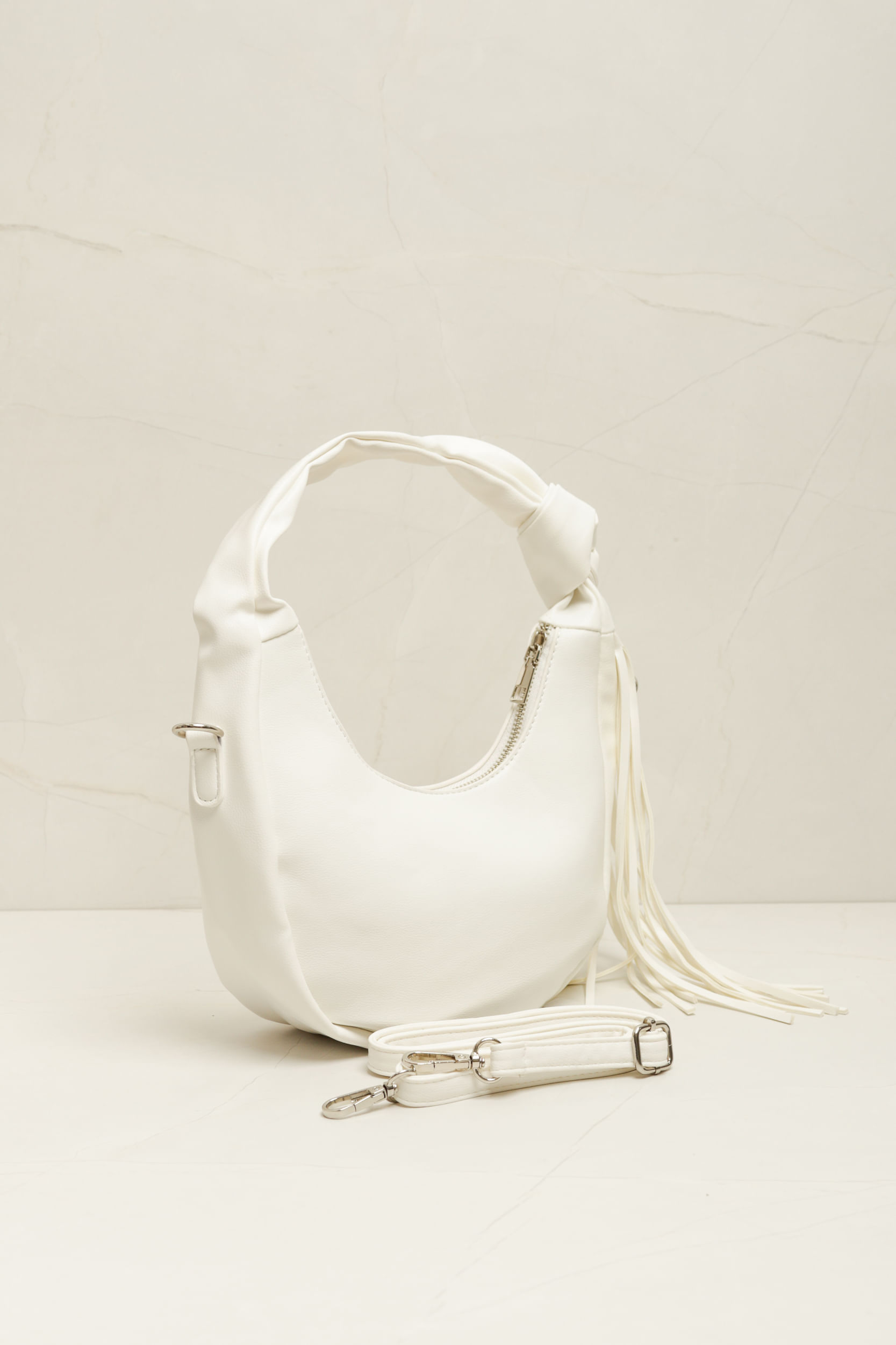 9035885 - Bolsa Meia Lua Alça Nó OFF-WHITE 9035885 - Bolsa Meia Lua Alça Nó OFF-WHITE