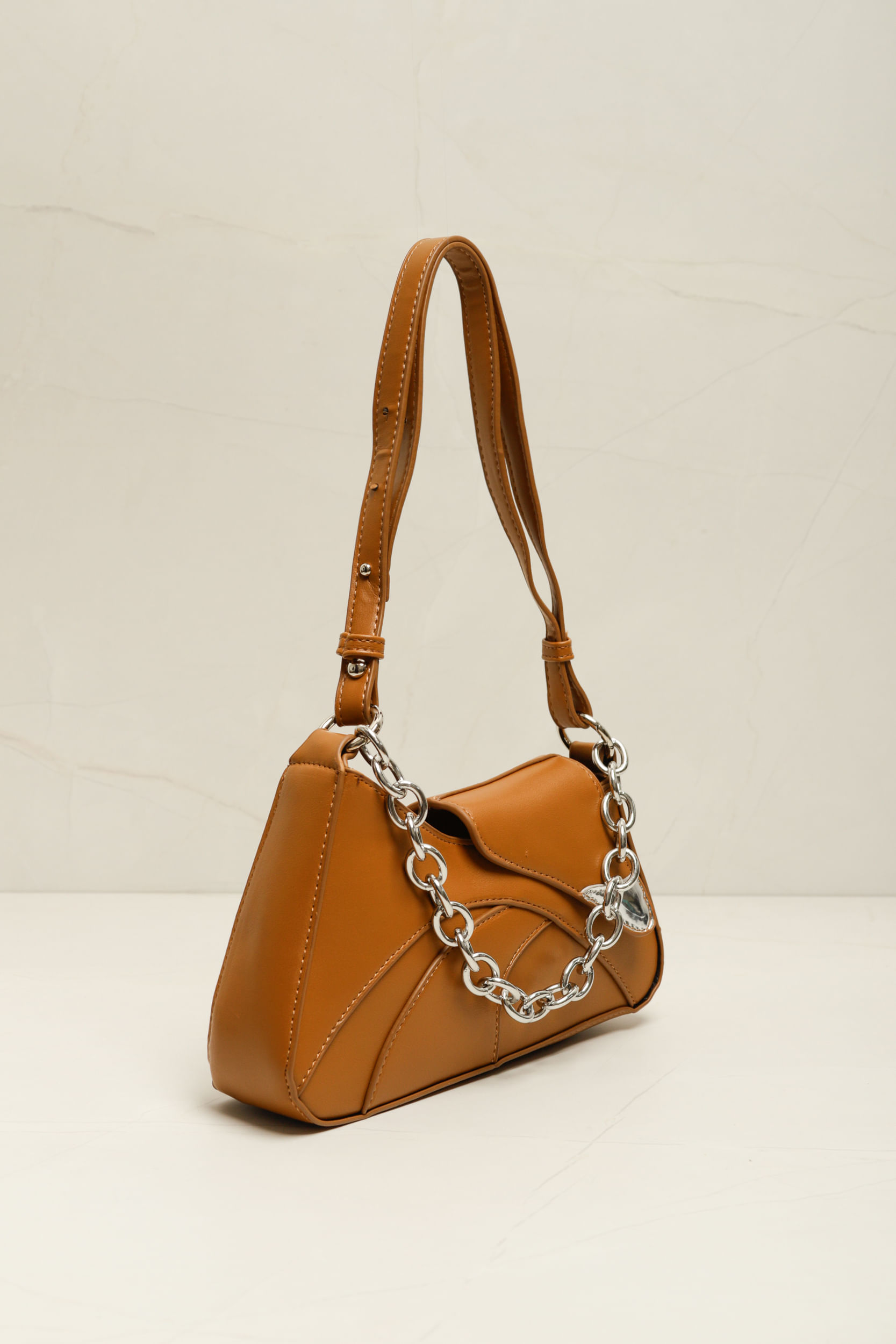 9035900 - Bolsa Corrente Fecho Diferente CARAMELO 9035900 - Bolsa Corrente Fecho Diferente CARAMELO